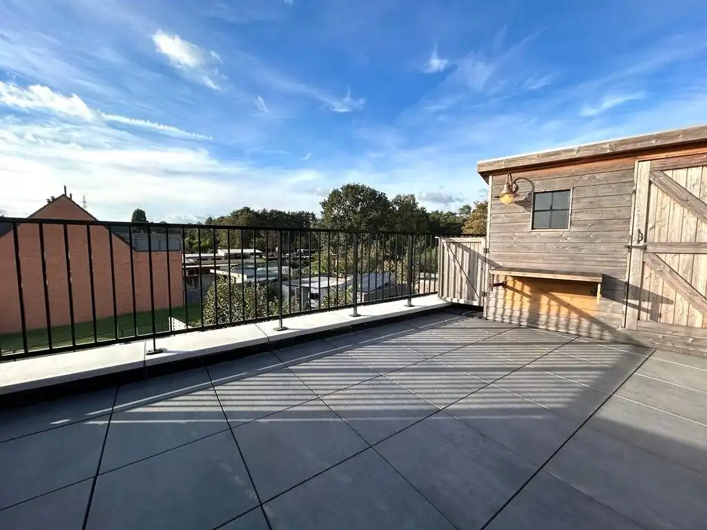 Leuke appartement van 52 m² met terras te Ginderbuiten, Mol! foto 4