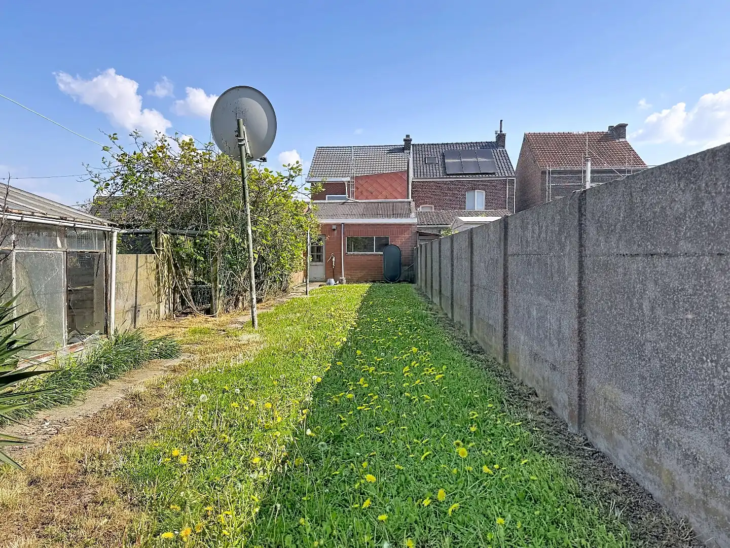 Charmante open bebouwing met grote tuin, hangaar en veel potentieel in Linter foto 19
