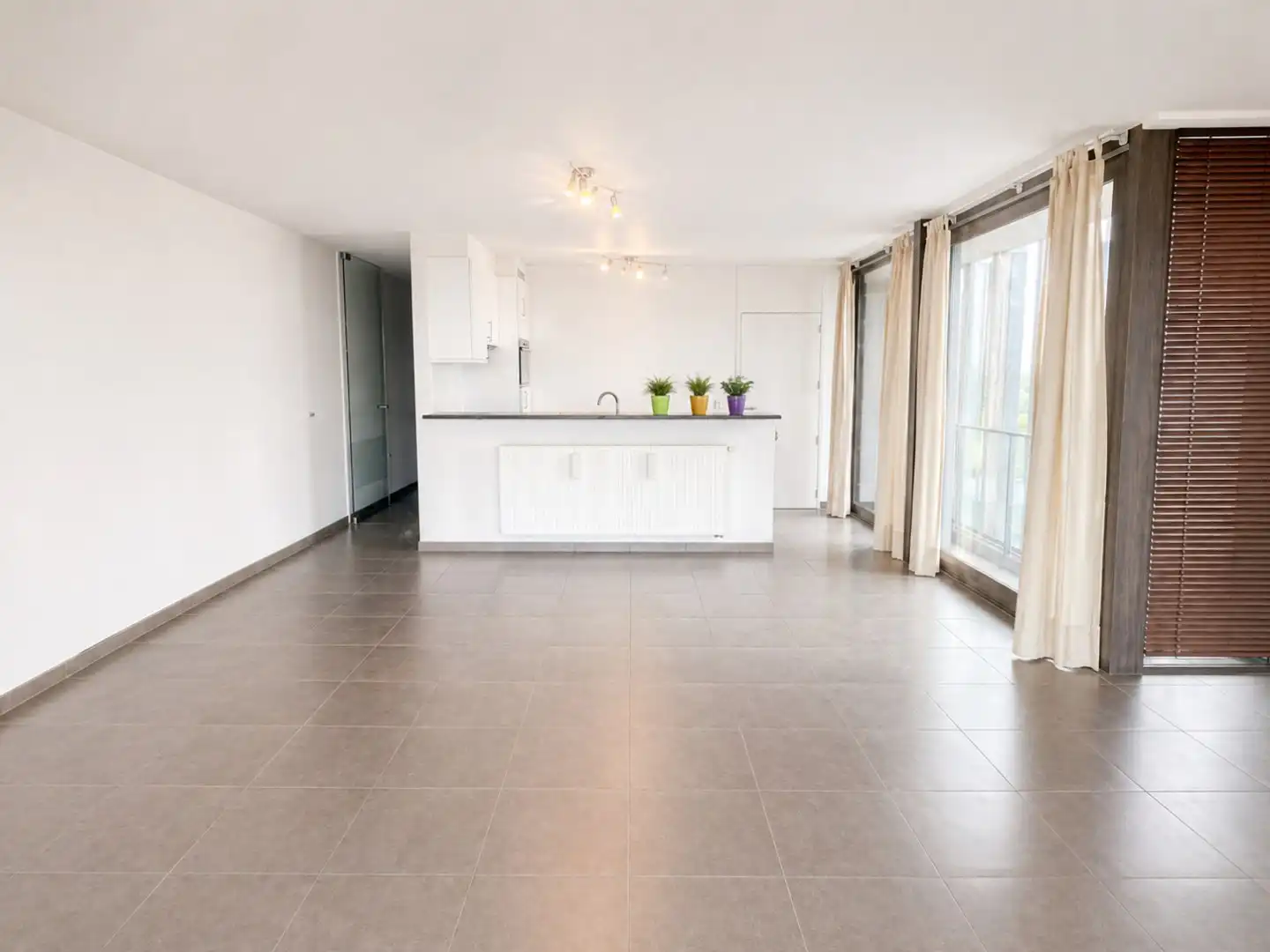 Prachtig gelegen appartement met 2 slpk, zonneterras(sen) en garage, Diksmuide. foto 6