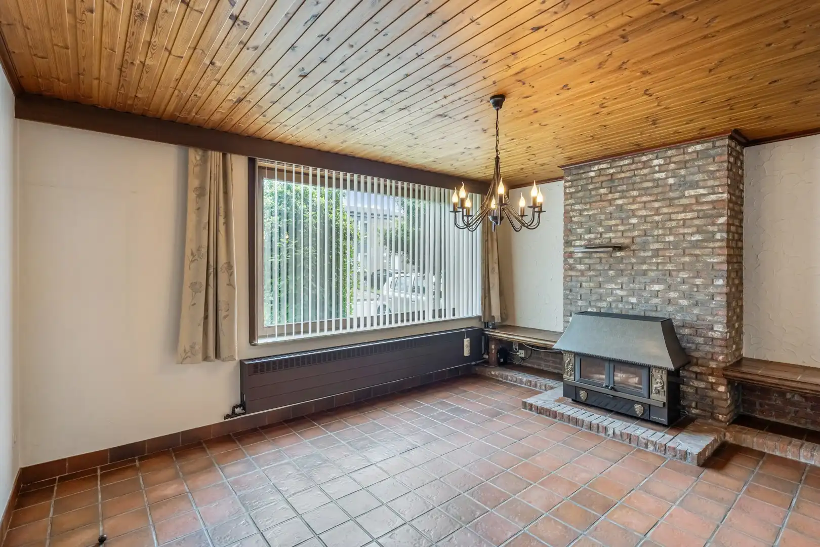 🏡 Woning met 3 slaapkamers en veel potentieel nabij het centrum van Houthalen ✨ foto 6