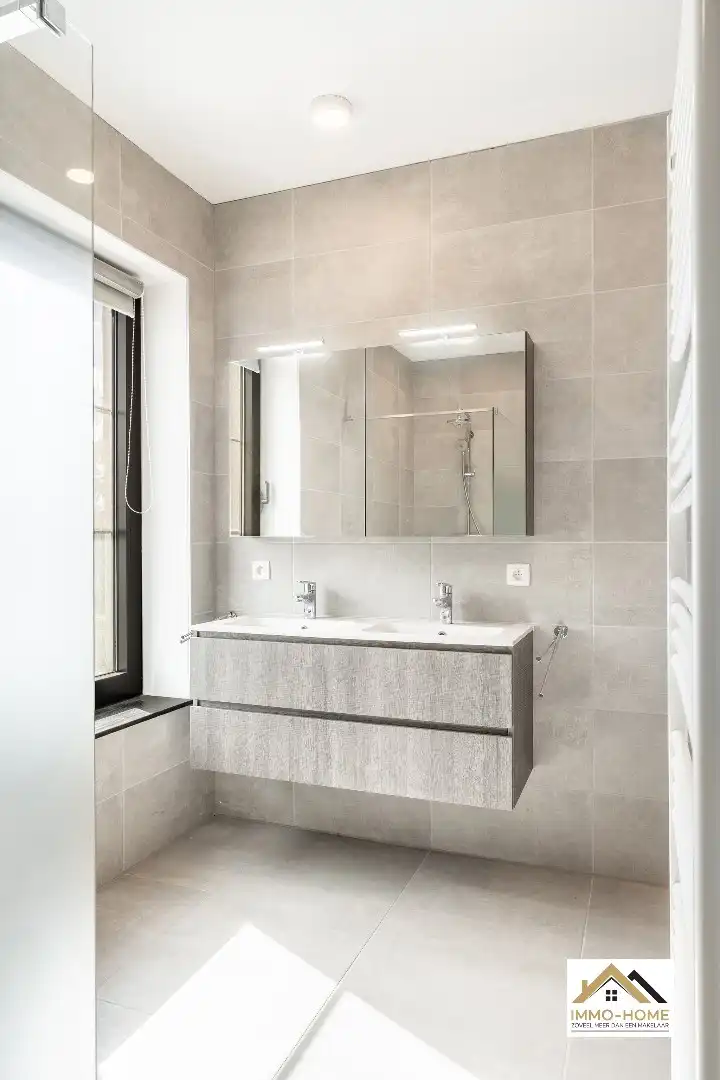 Prachtig jong/modern appartement bij centrum Lokeren!  foto 20