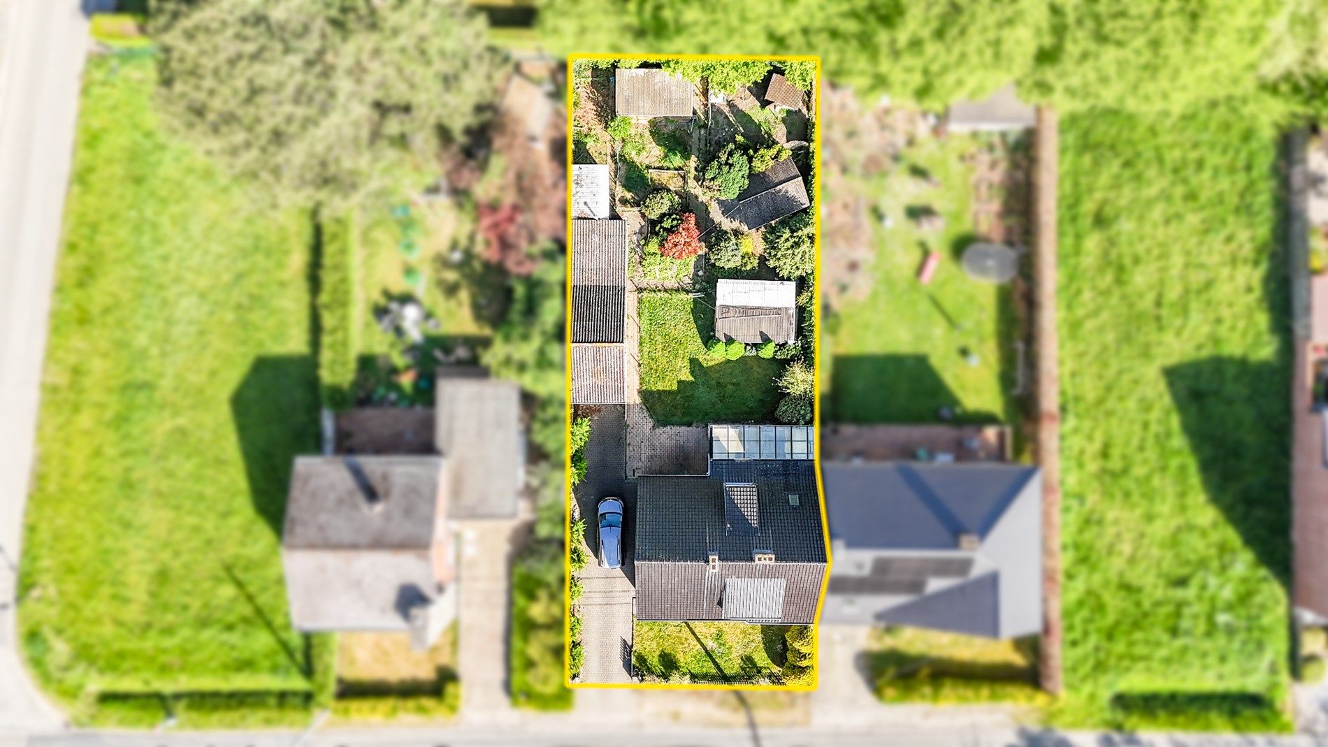 Te renoveren woning omgeven door groen! foto 6