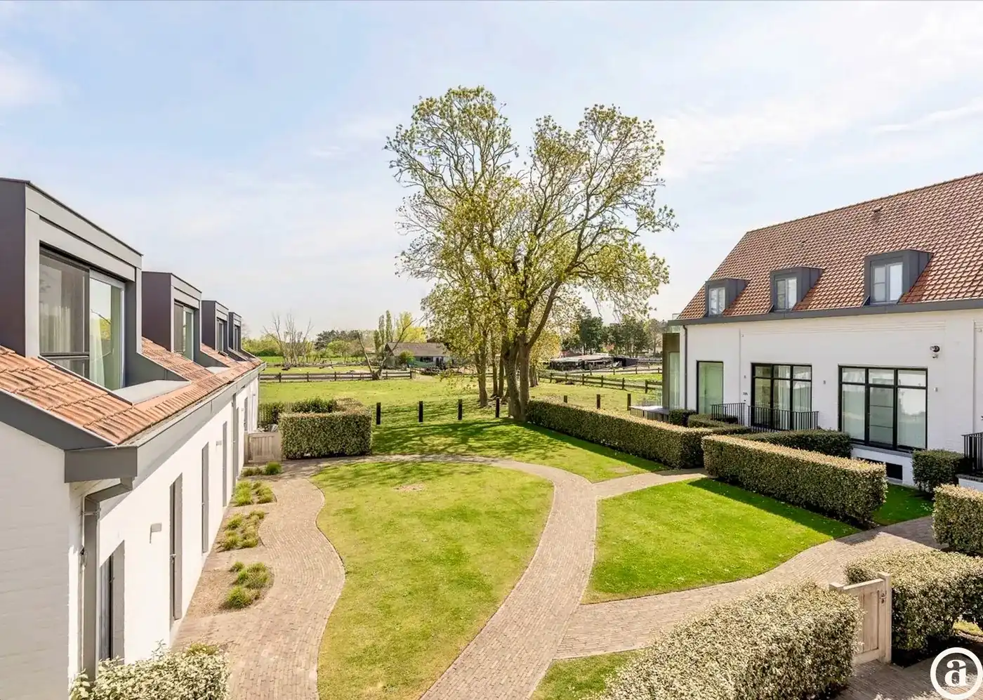 Prachtige, lichtrijke woning in hartje Zoute.  foto 11