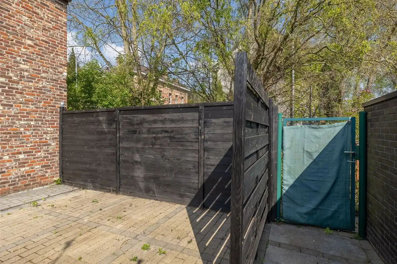 instapklare woning (3 slpk) in oude gemeenteschool foto 35