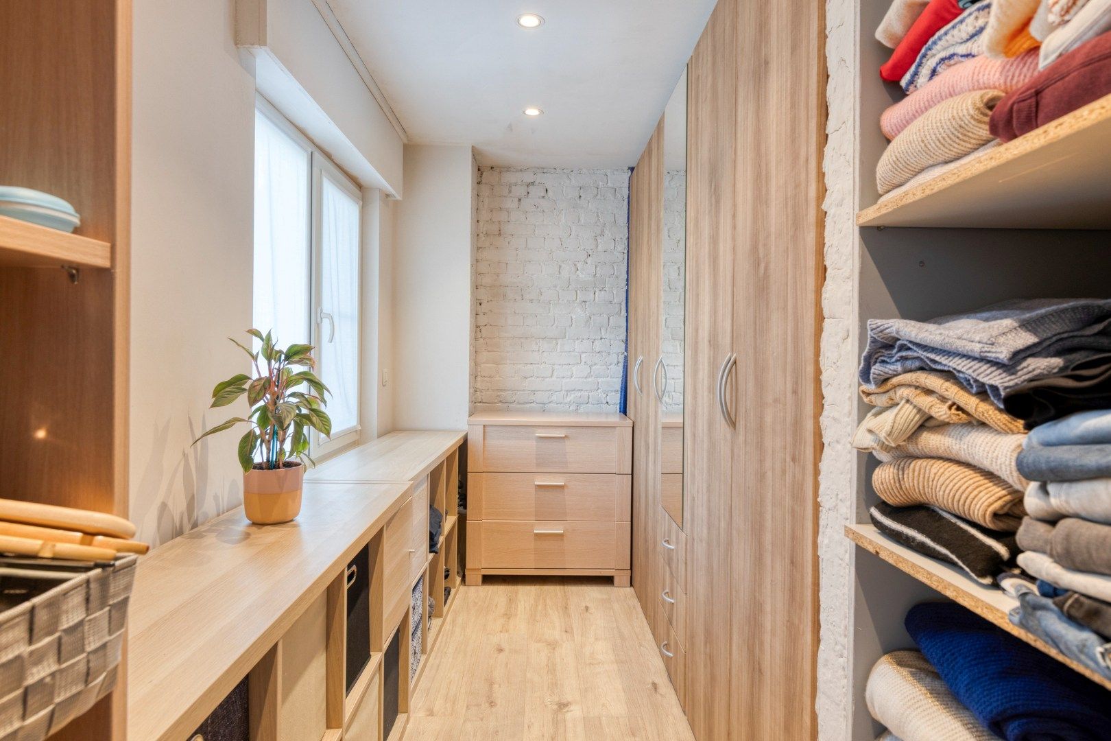 Gerenoveerde, halfopen woning op 840 m2! foto 11