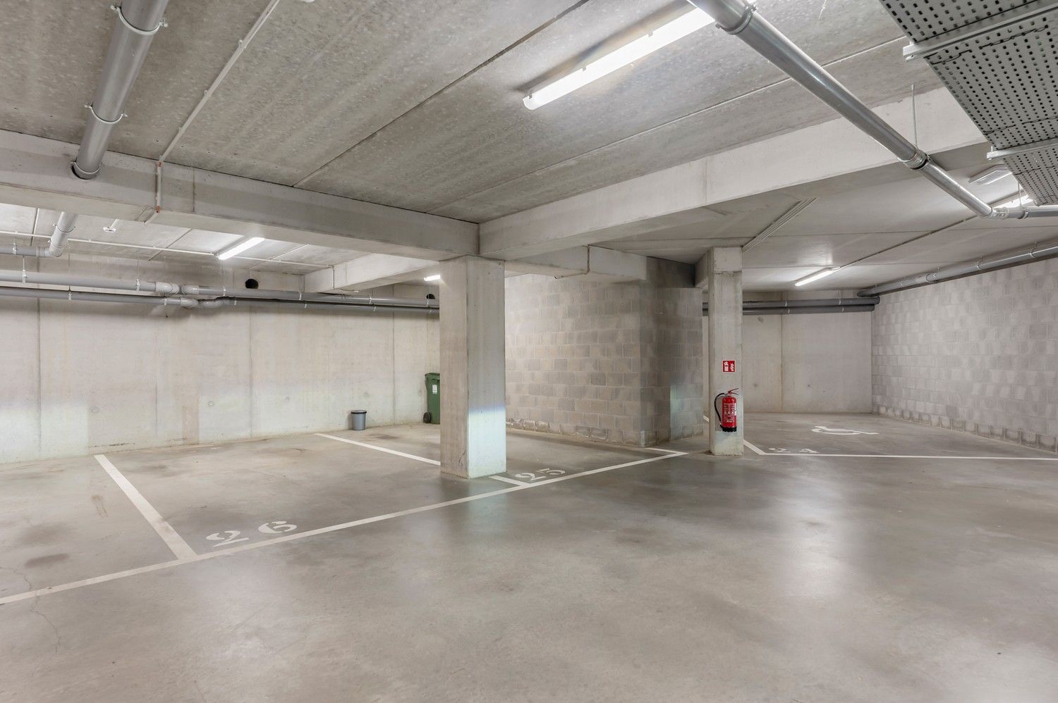 Exclusieve penthouse met panoramisch terras en uitzicht op het Albertkanaal. foto 31