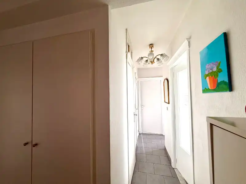 PRAKTISCH INGEDEELD HOEKAPPARTEMENT MET 2 SLAAPKAMERS EN OPEN ZICHT foto 11