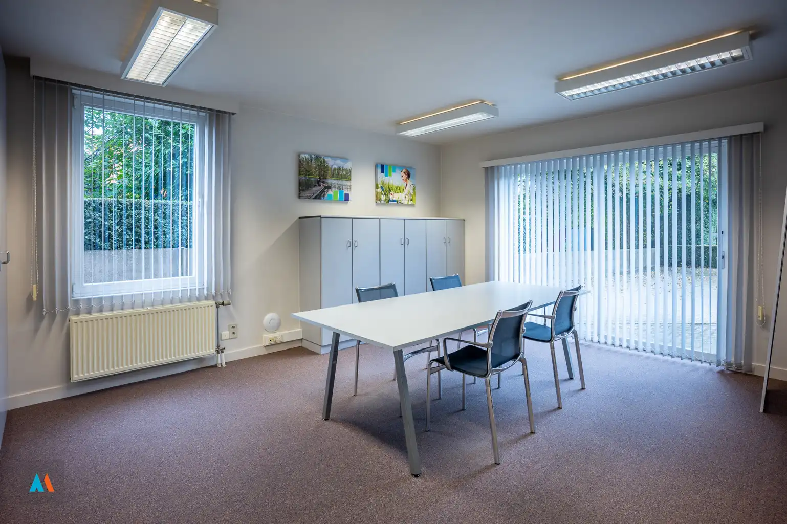 Kantoorgebouw met dakappartement foto 4