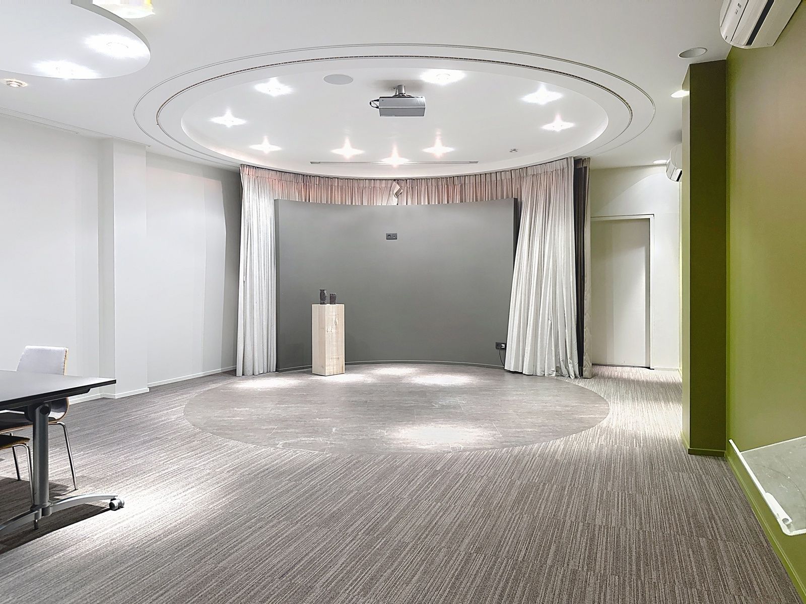 Centraal gelegen handelsruimte in levendig Aartselaar foto 29