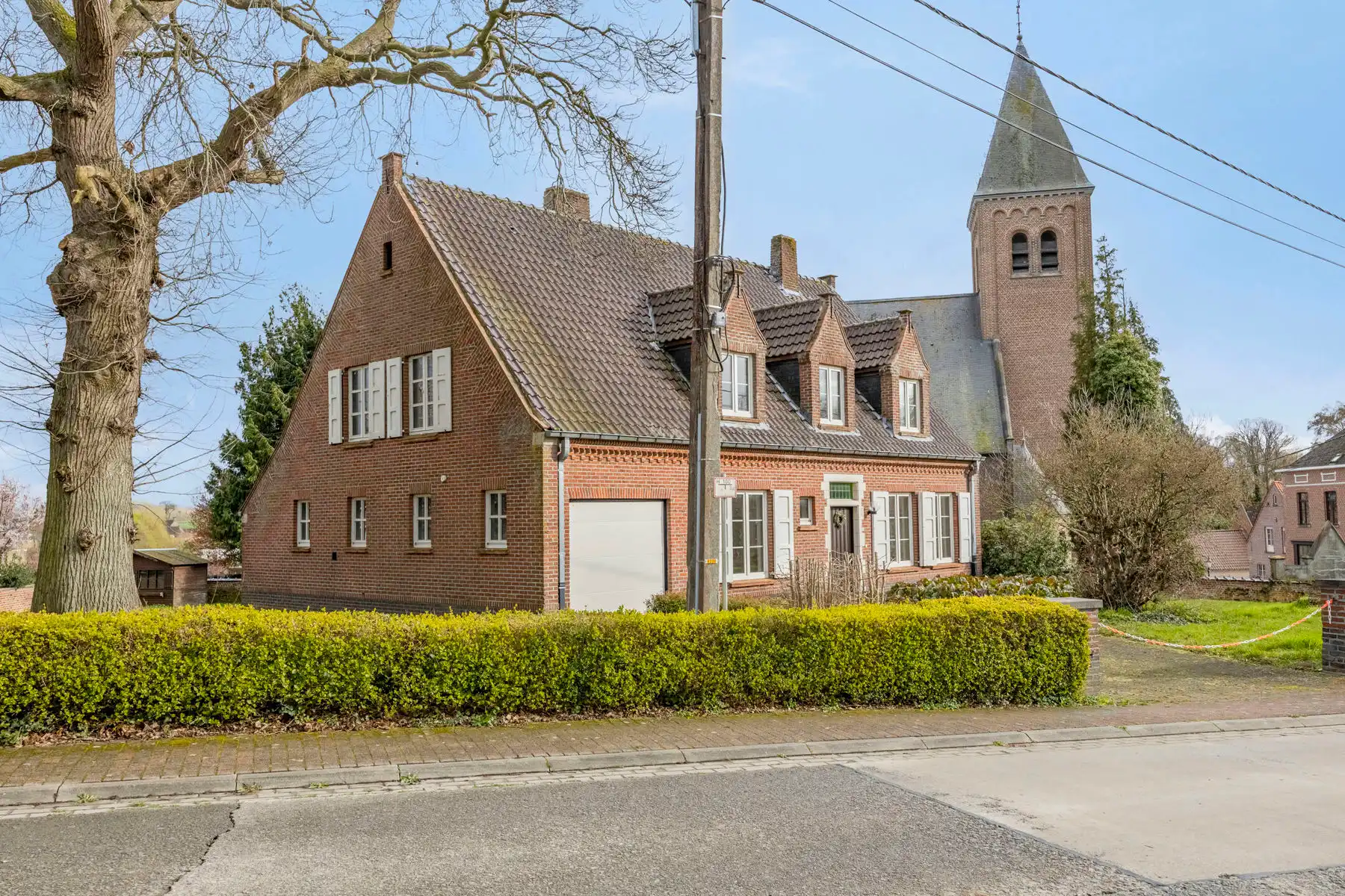 Charmante Villa op ruim perceel foto 31