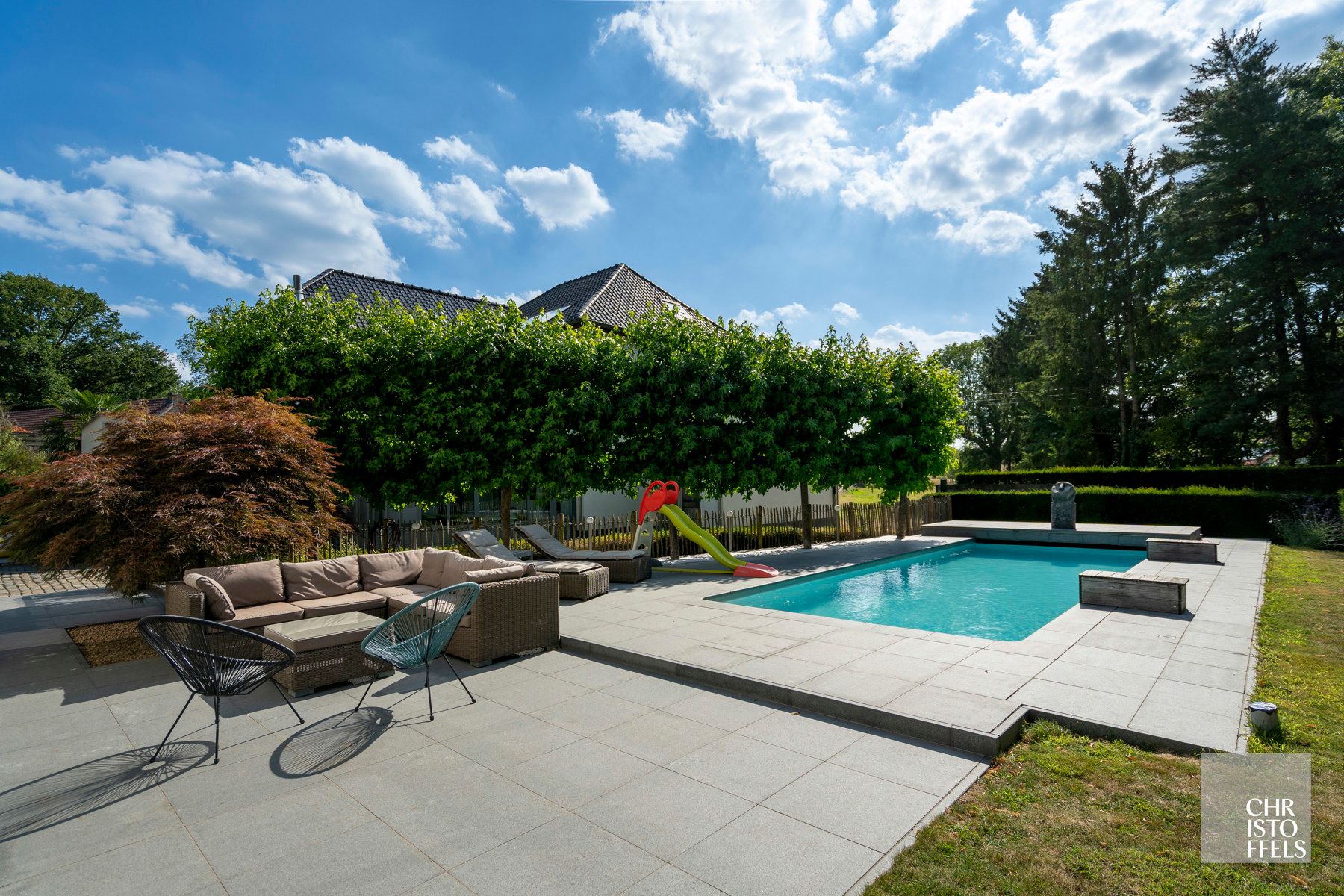 Totaal gerenoveerde villa (362 m²) met poolhouse (239 m²) in Opoeteren foto 32