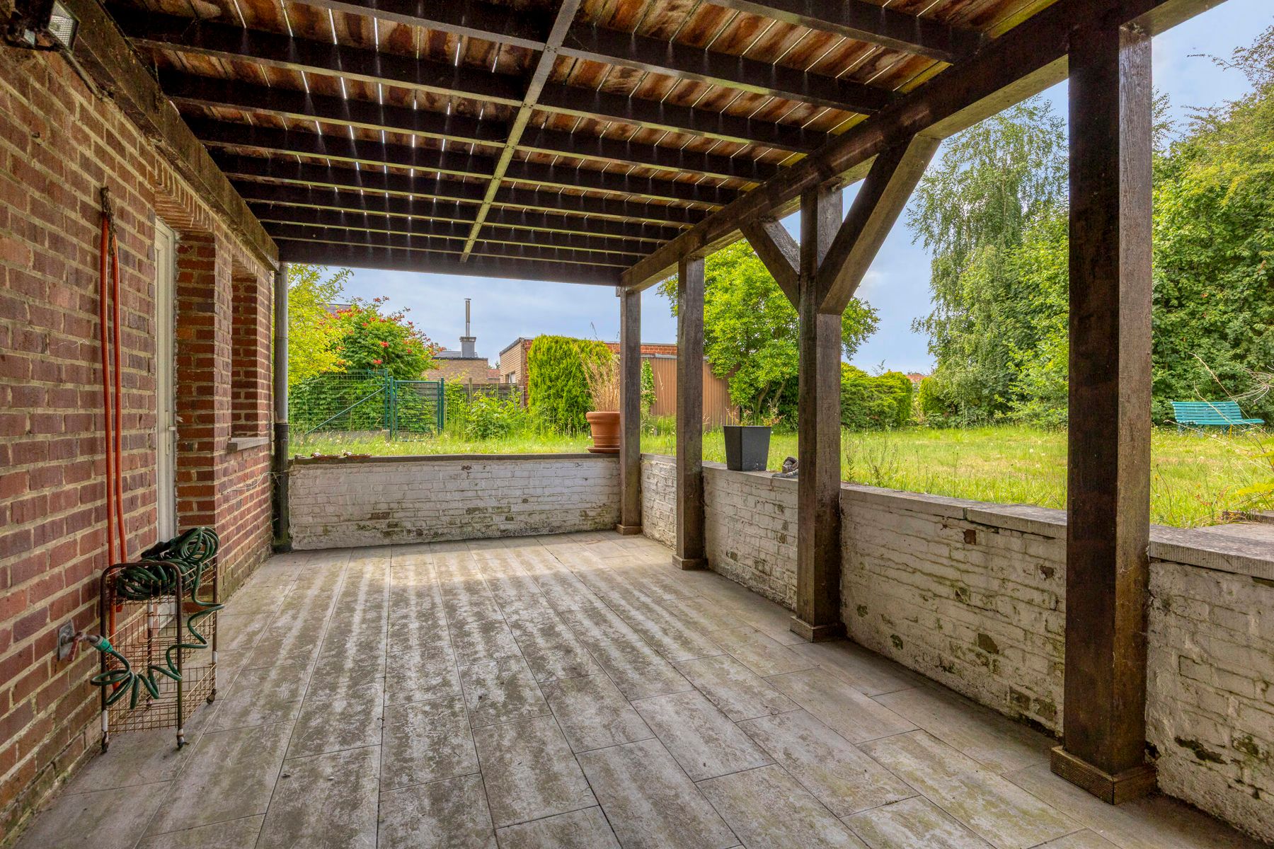 Rustig gelegen woning met tuin foto 27