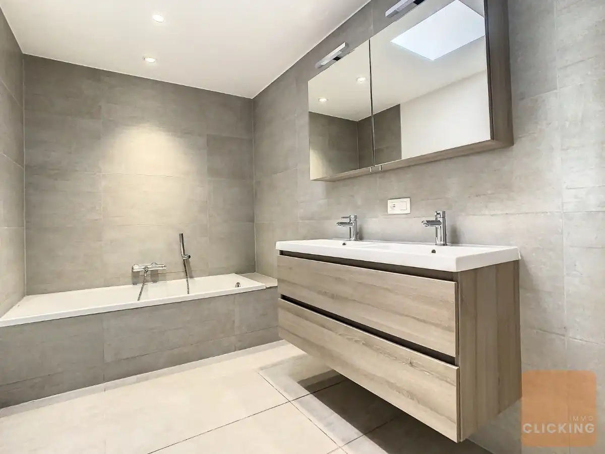 Residentie 'ROMAIN' DUPLEX met 2 slpks, terras en autostaanplaats (+ 25.000 euro) foto 38