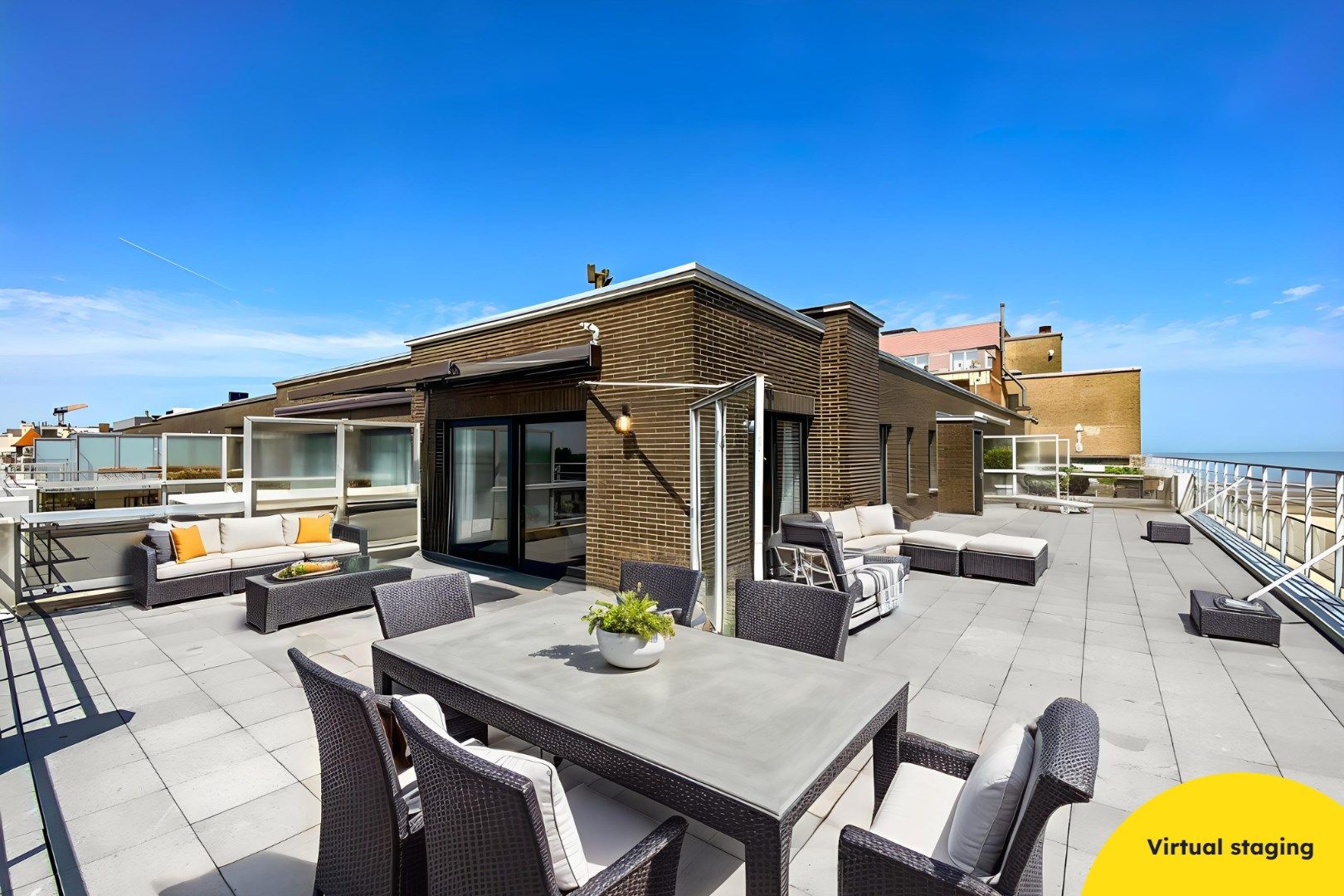 Ruim penthouse (3-slaapkamerappartement) met maar liefst 120m2 terrassen te Oostduinkerke-Bad.  foto 3