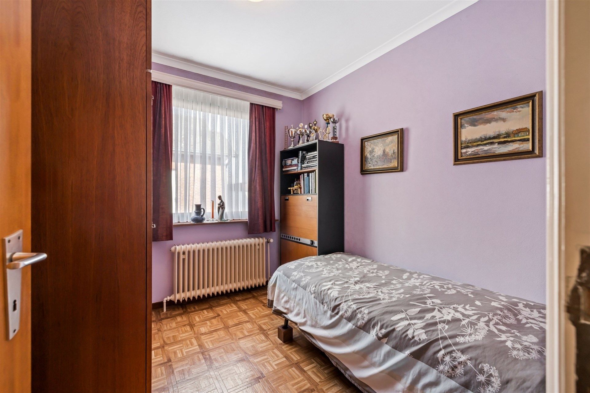 Uitstekend gelegen gezinswoning (type bungalow) met 4 slaapkamers, garage en een aangename tuin (1.067m²) foto 21