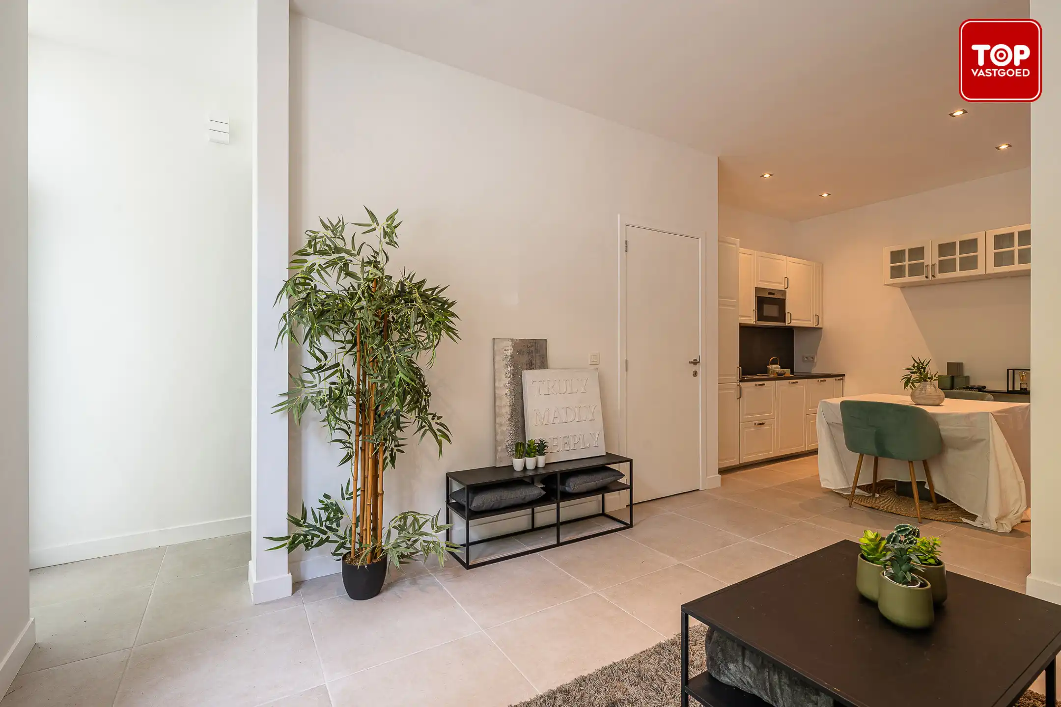 Totaal gerenoveerde woning met EPC B. foto 7