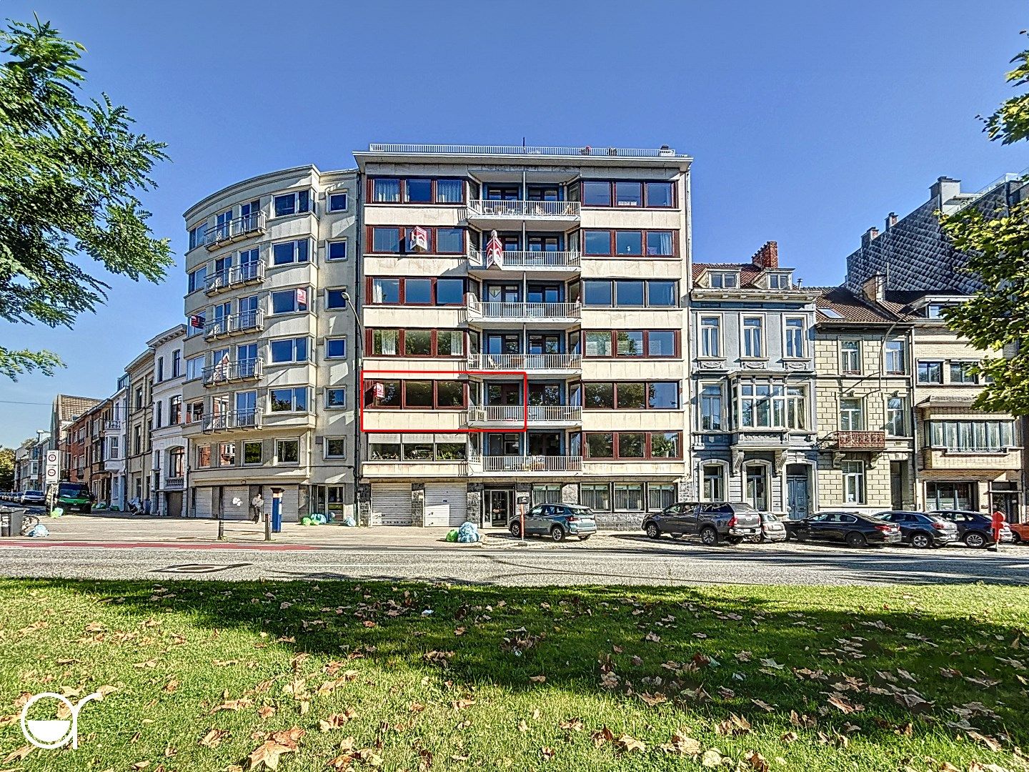 Ruim appartement met drie slaapkamers, garagebox en twee terrassen in Gent foto 2