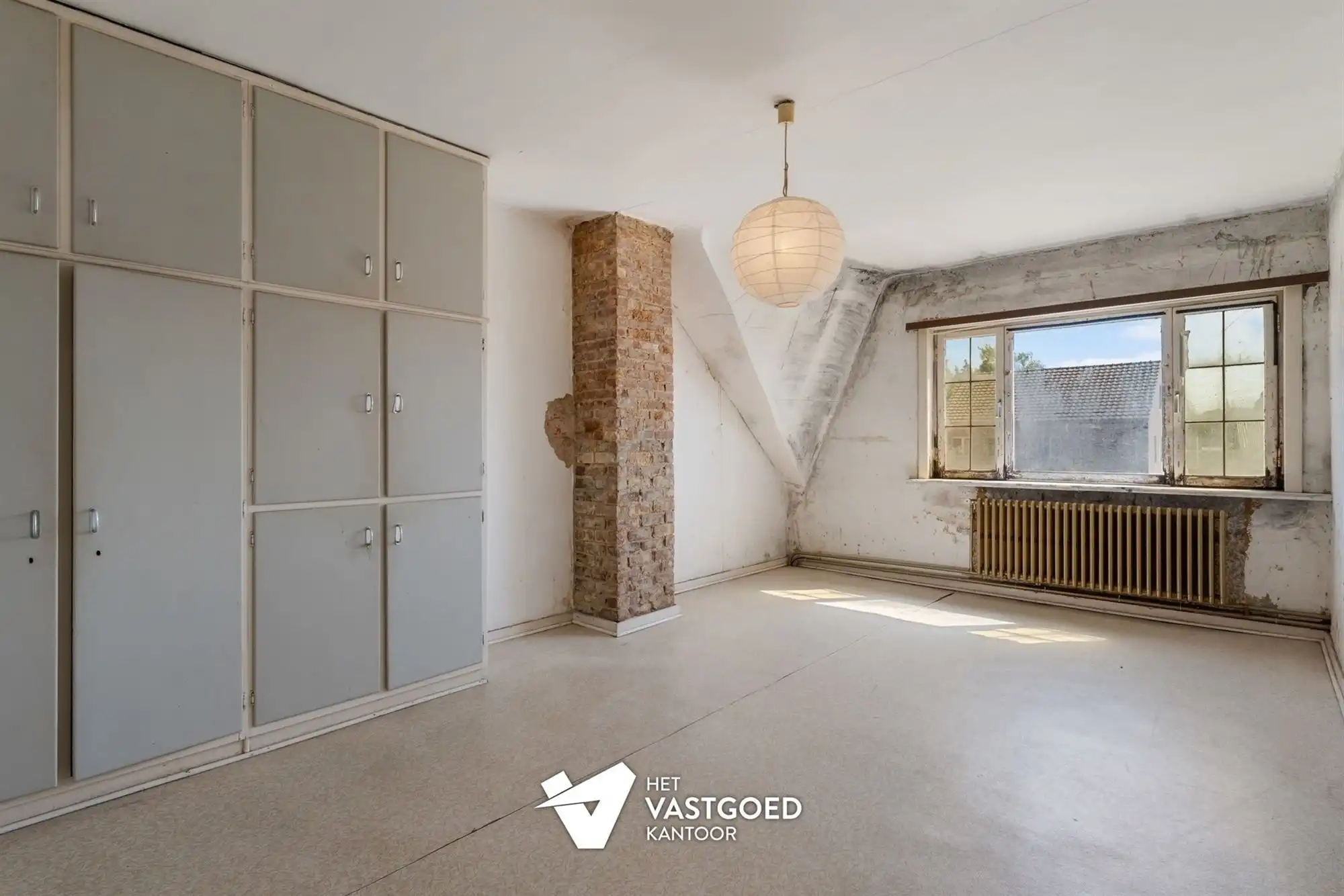 RUIME WONING MET ENORM POTENTIEEL OP IDEALE LIGGING foto 14