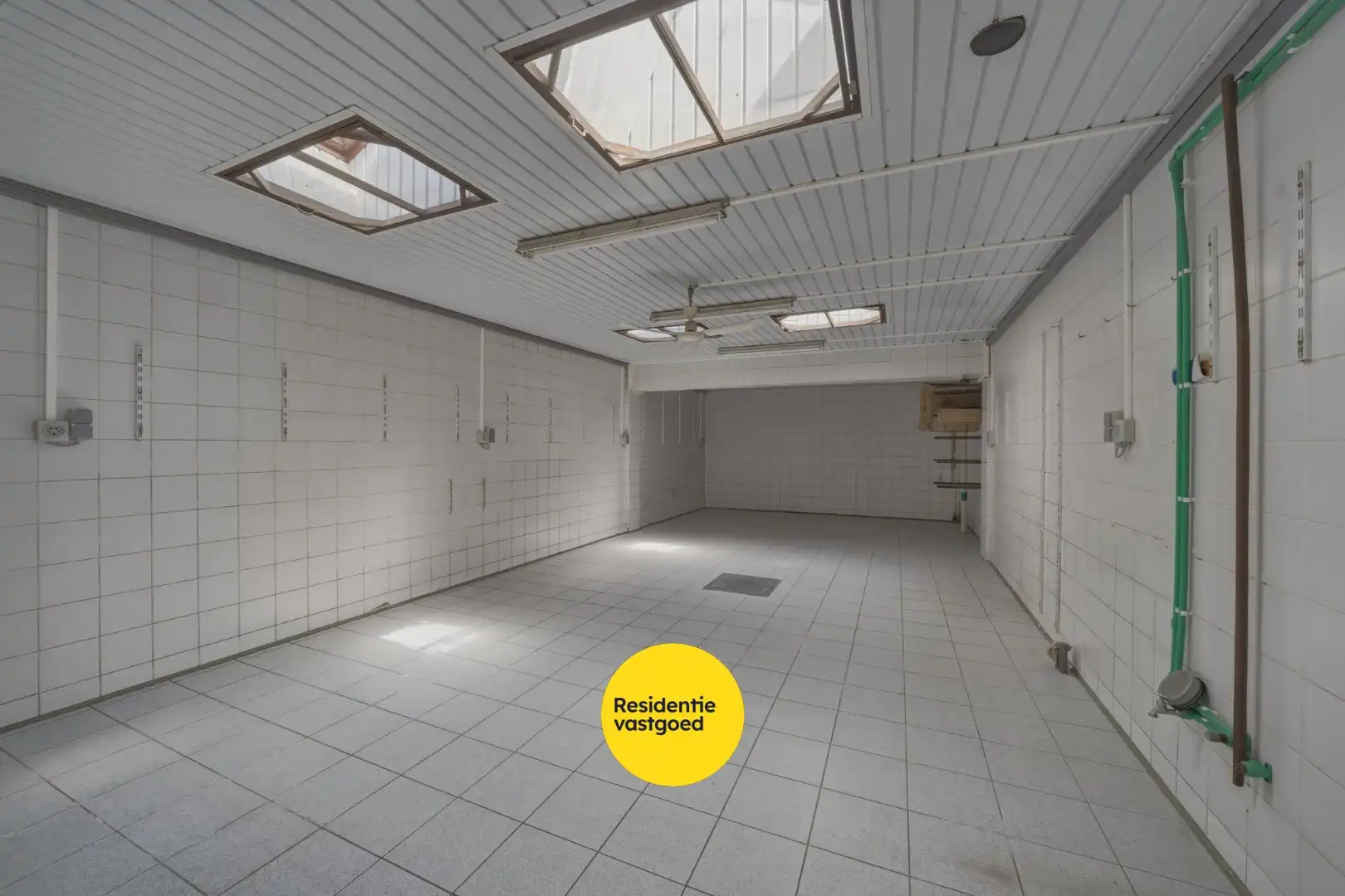 Ruime handelswoning met potentieel te Bredene foto 8