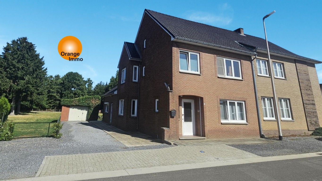 Half-open landhuis met grote tuin in Maasmechelen foto 9