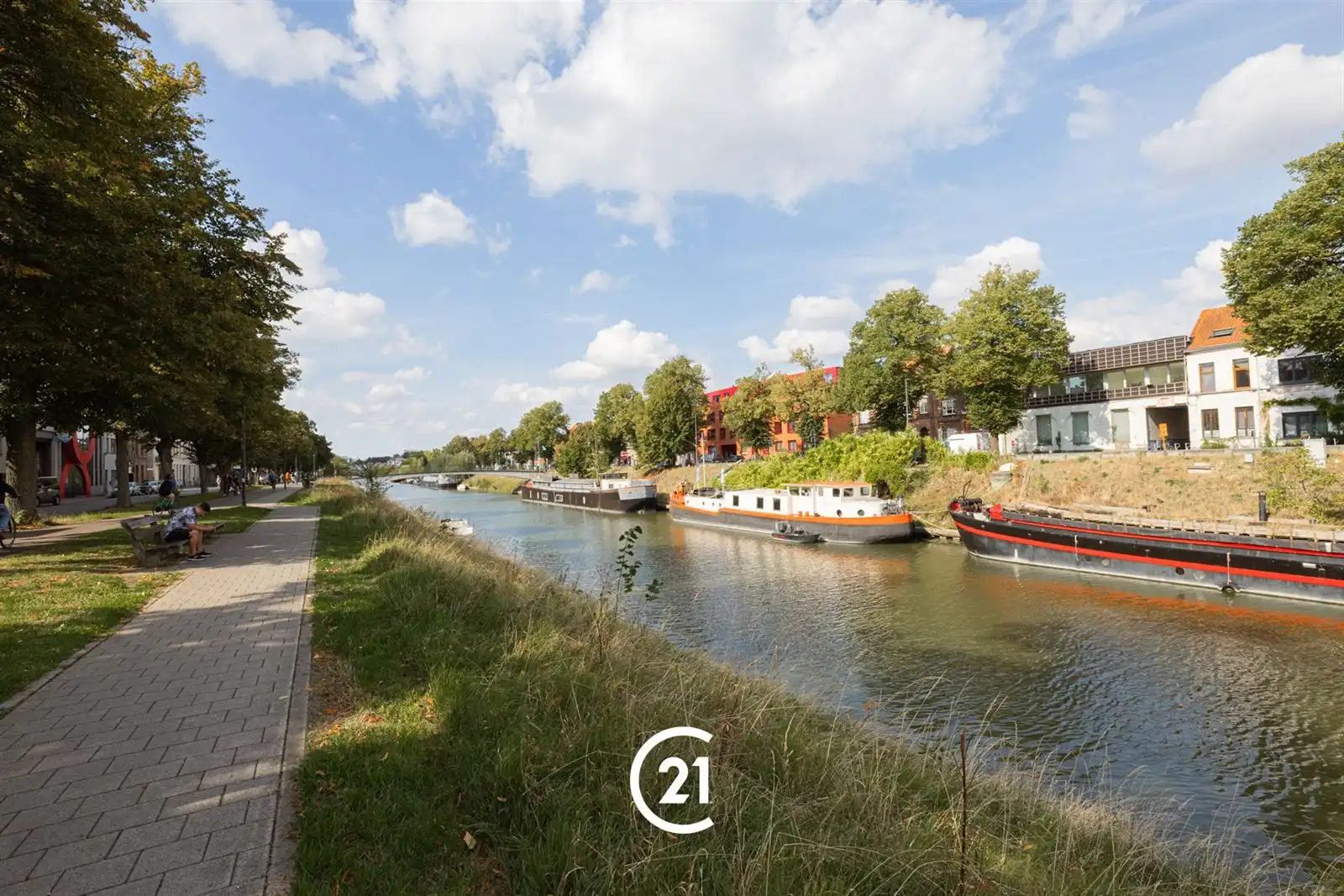 Toffe, gerenoveerde woning met 3 slaapkamers in Gent. foto 13