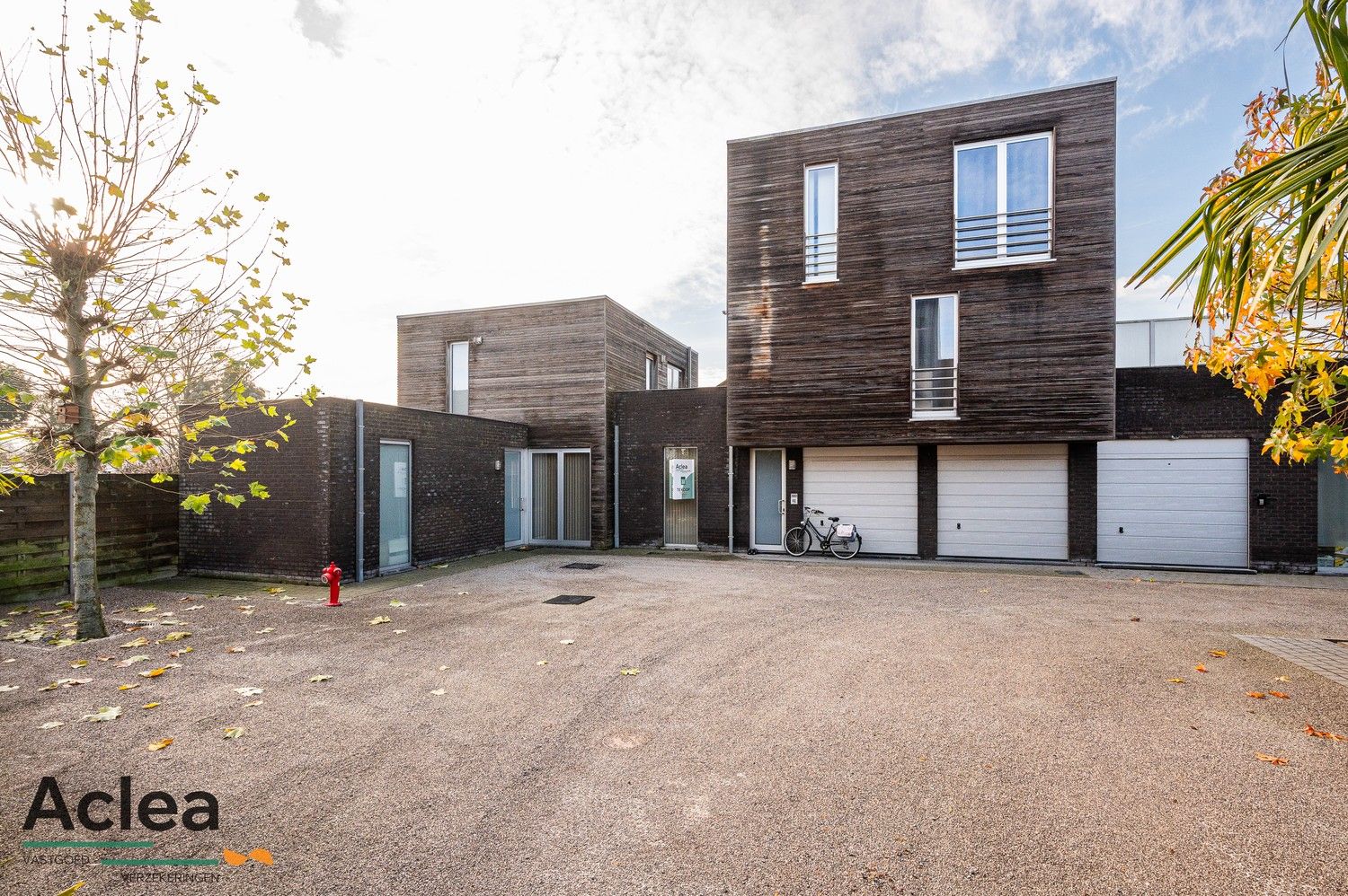 Woning met 3 slaapkamers, garage en 2 ruime terrassen in rustige woonomgeving foto 24