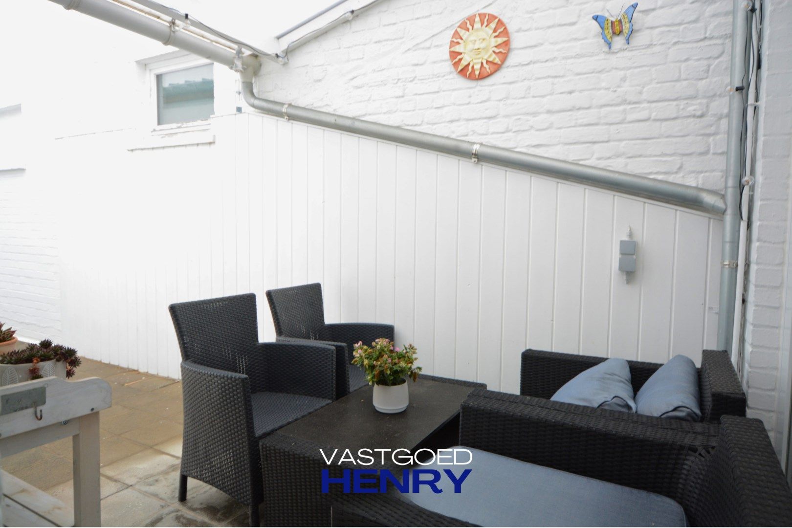 Gerenoveerde woning in hartje Adinkerke met garage! foto 17
