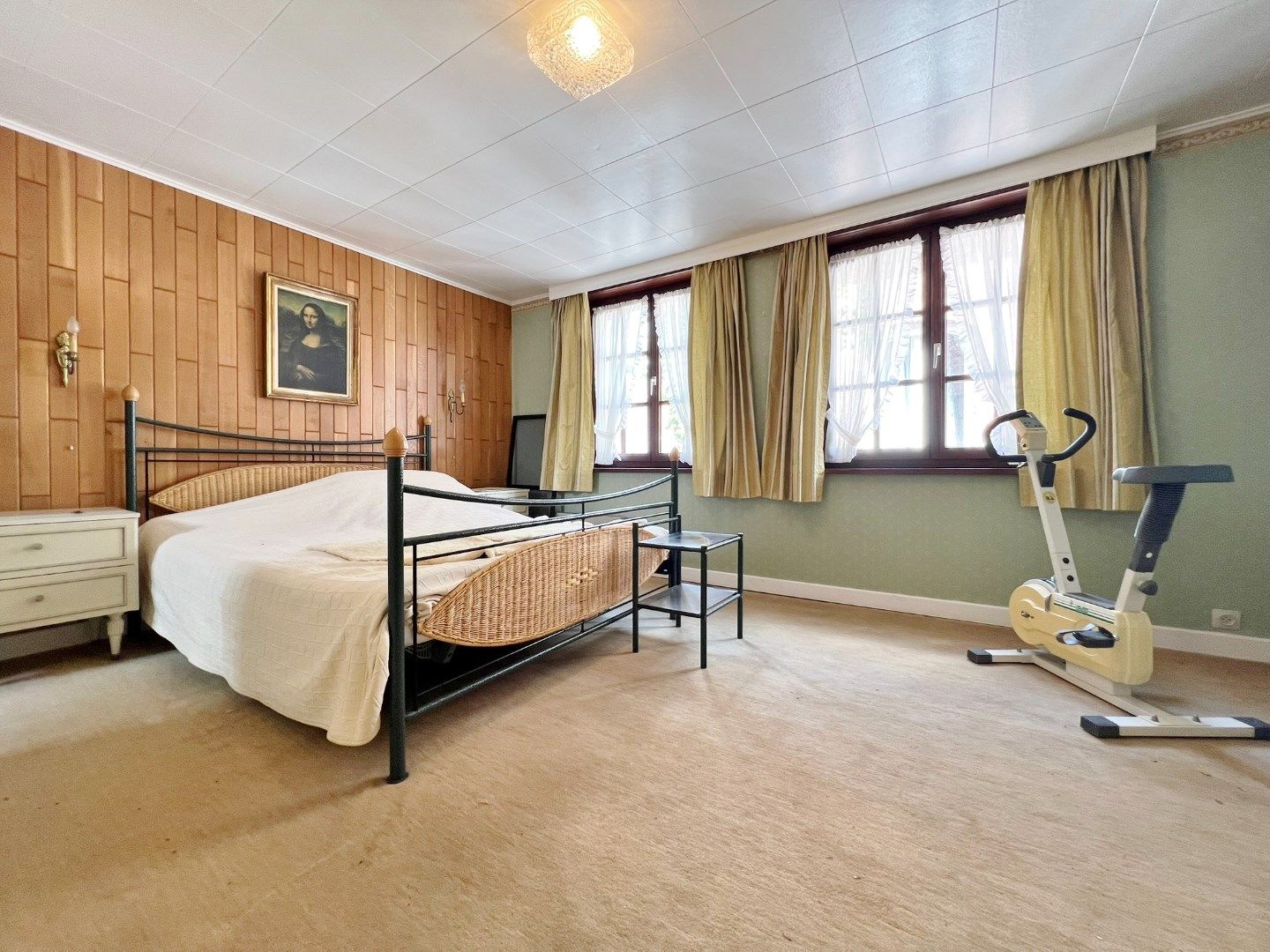 Twee te renoveren woningen met tuintje in de stadskern van Ieper foto 16