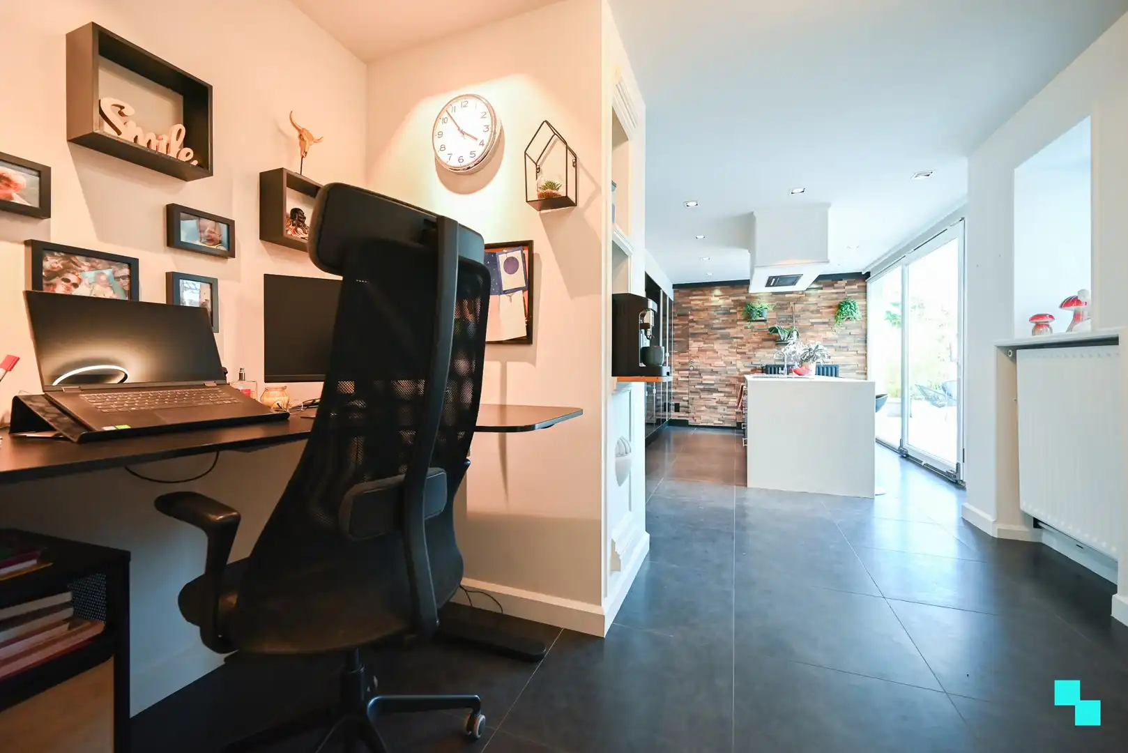 Instapklare ééngezinswoning met vier slaapkamers te Sint-Eloois-Winkel foto 8