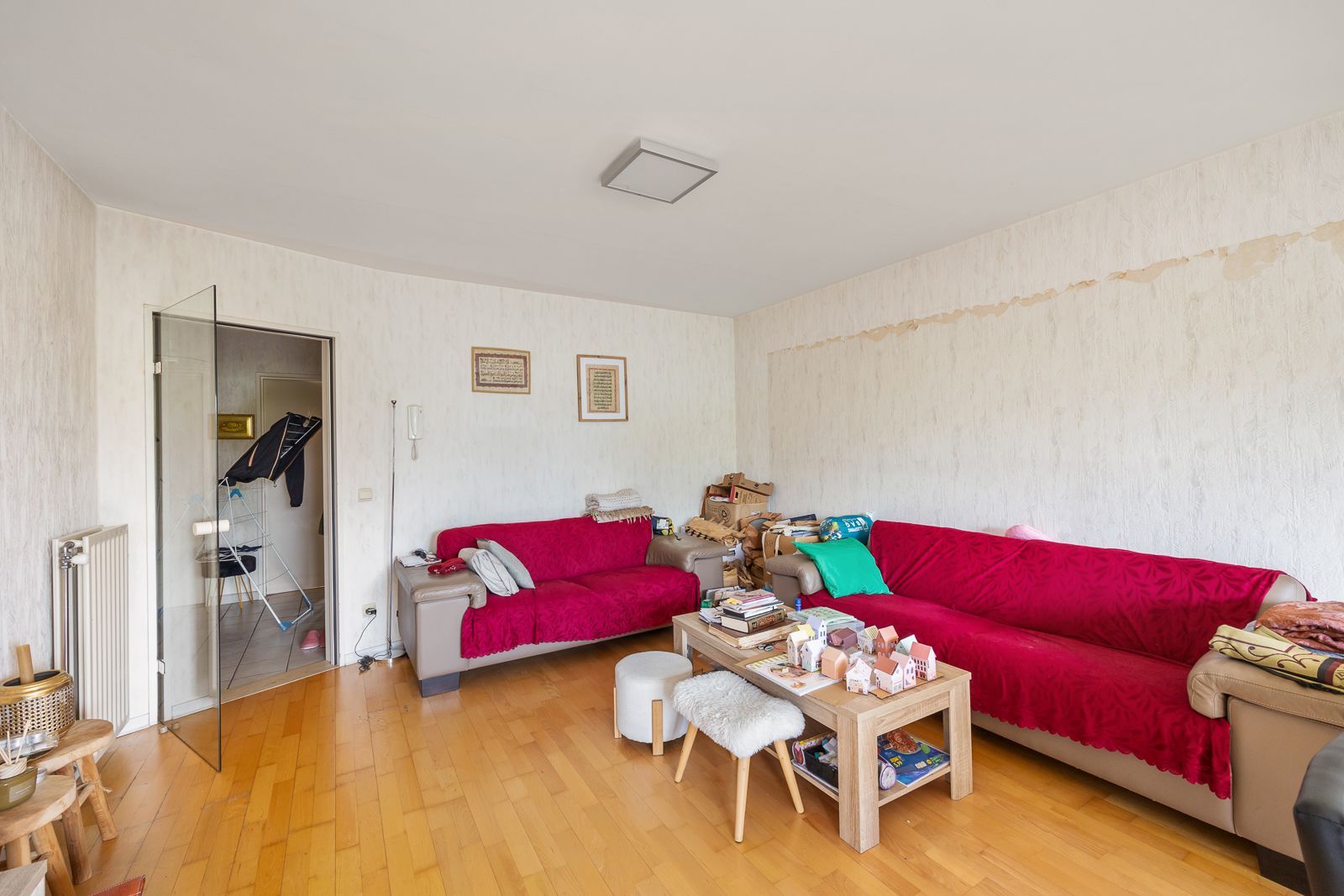 Ideale investering: ruim 2-slpk appartement met balkon en staanplaats in Ekeren! foto 4