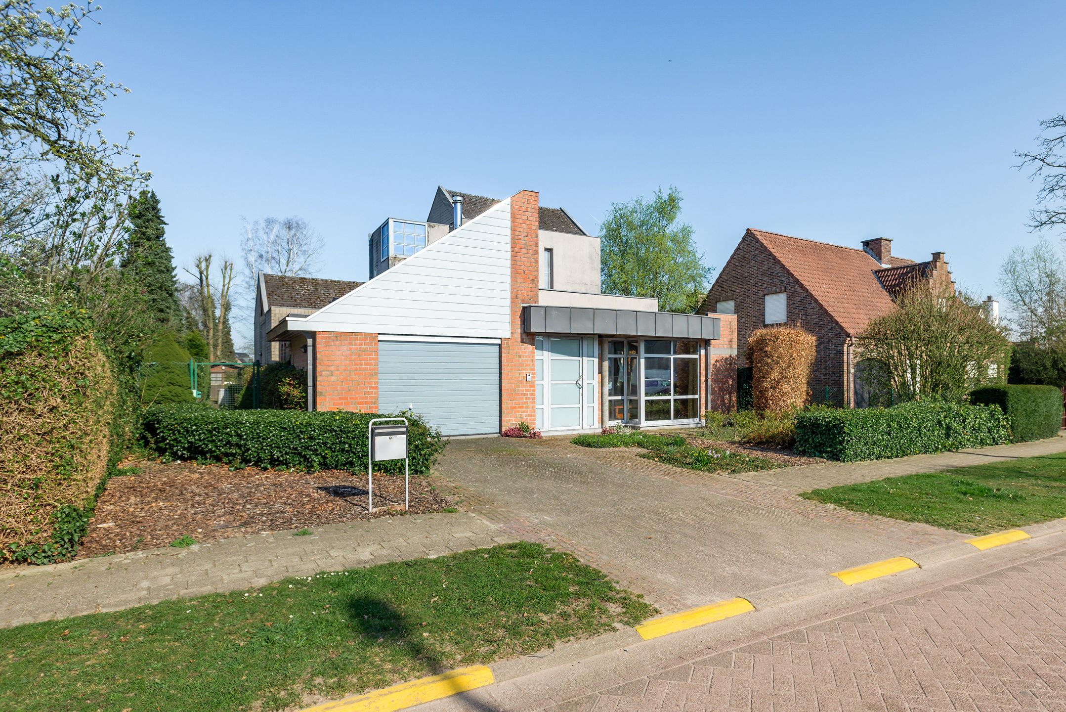 Open bebouwing met 3 slaapkamers op rustige locatie foto {{pictureIndex}}