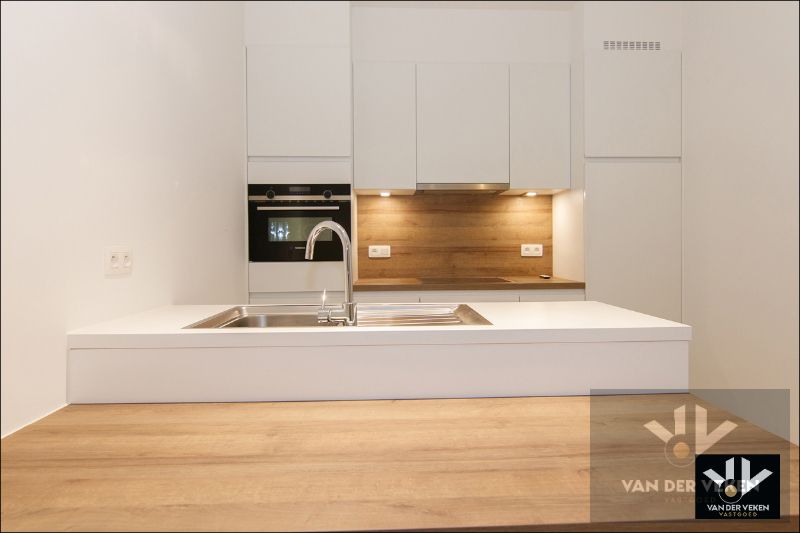 RECENT 2-SLPK SERVICEFLAT IN HET HART VAN HASSELT MET GUNSTIG RENDEMENT foto 2