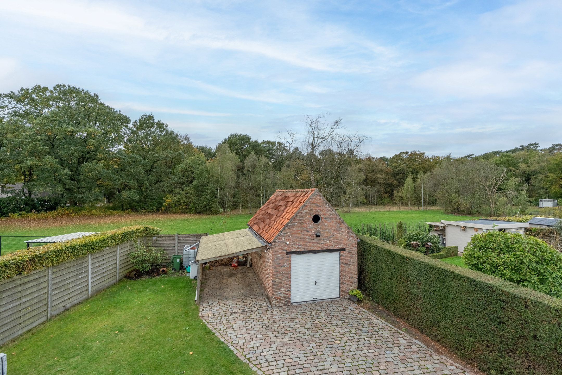Ruime woning met o.a. 3 slpks (mogelijk meer) en garage. foto 29