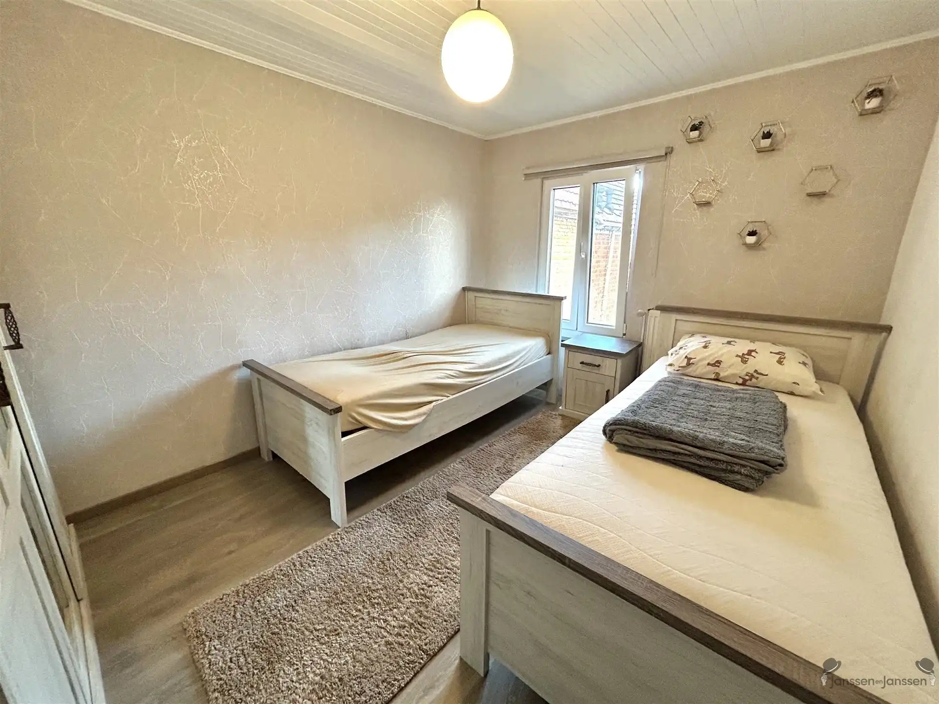 charmant huis met zijpoortje foto 12