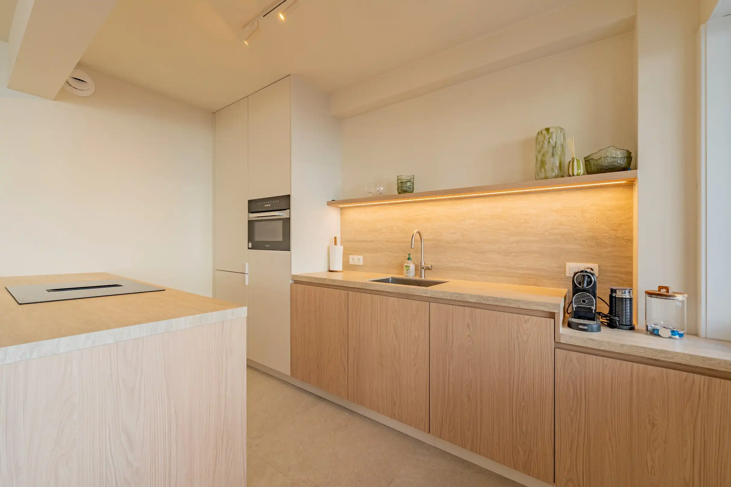 Gerenoveerd appartement met 3 slaapkamer te Knokke foto 4