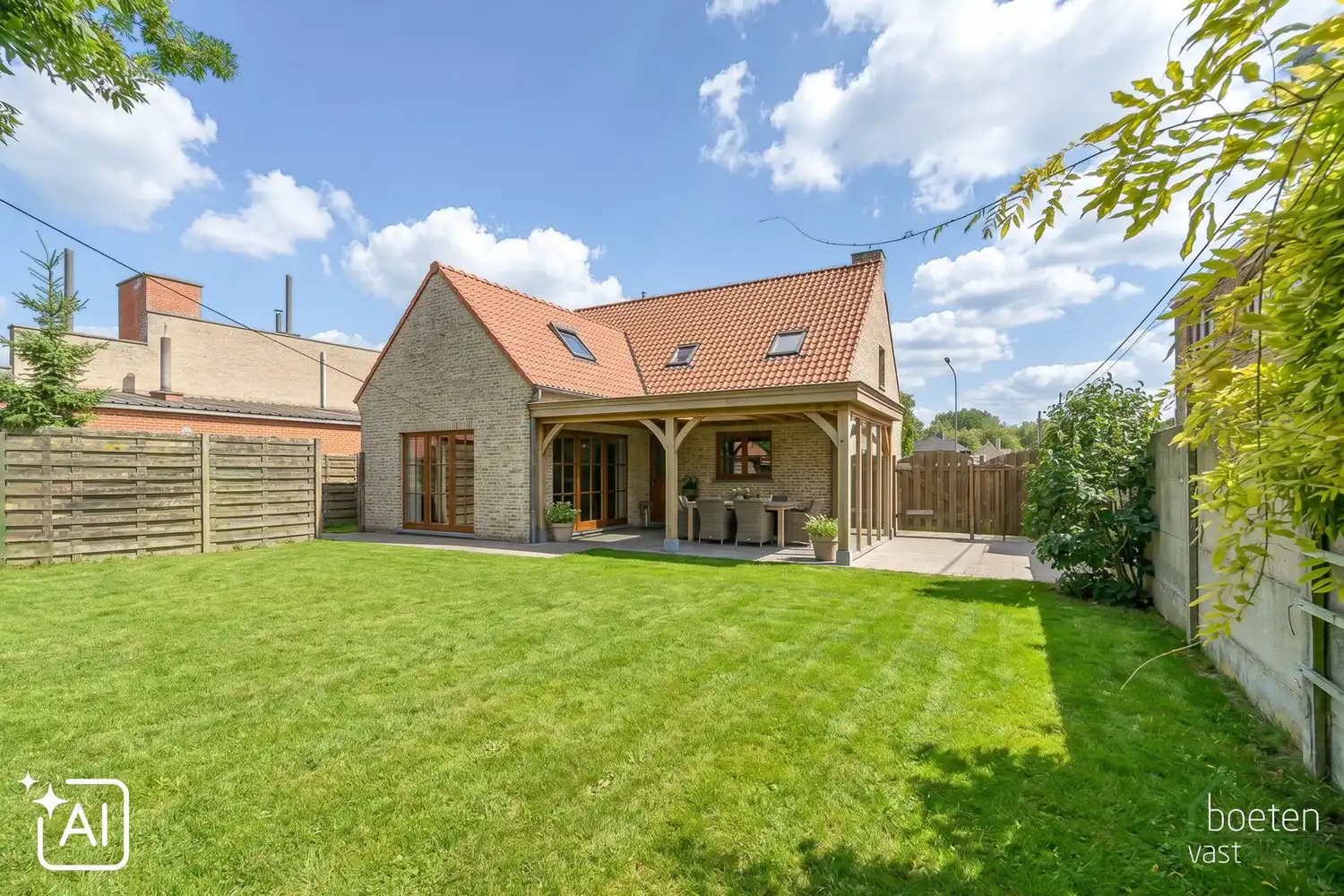 DE PANNE: Gezinswoning met 4 slaapkamers (waarvan 1 gelijkvloers), bureauruimte, 2 badkamers en tuin op 1.250m² totale grondopp. foto 24