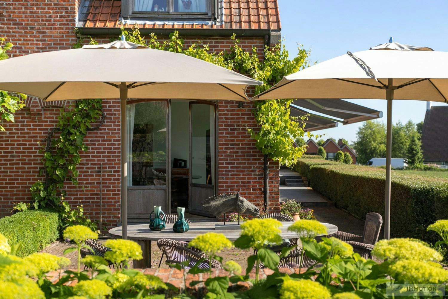 Exclusieve villa met weids uitzicht te Kortrijk foto 11