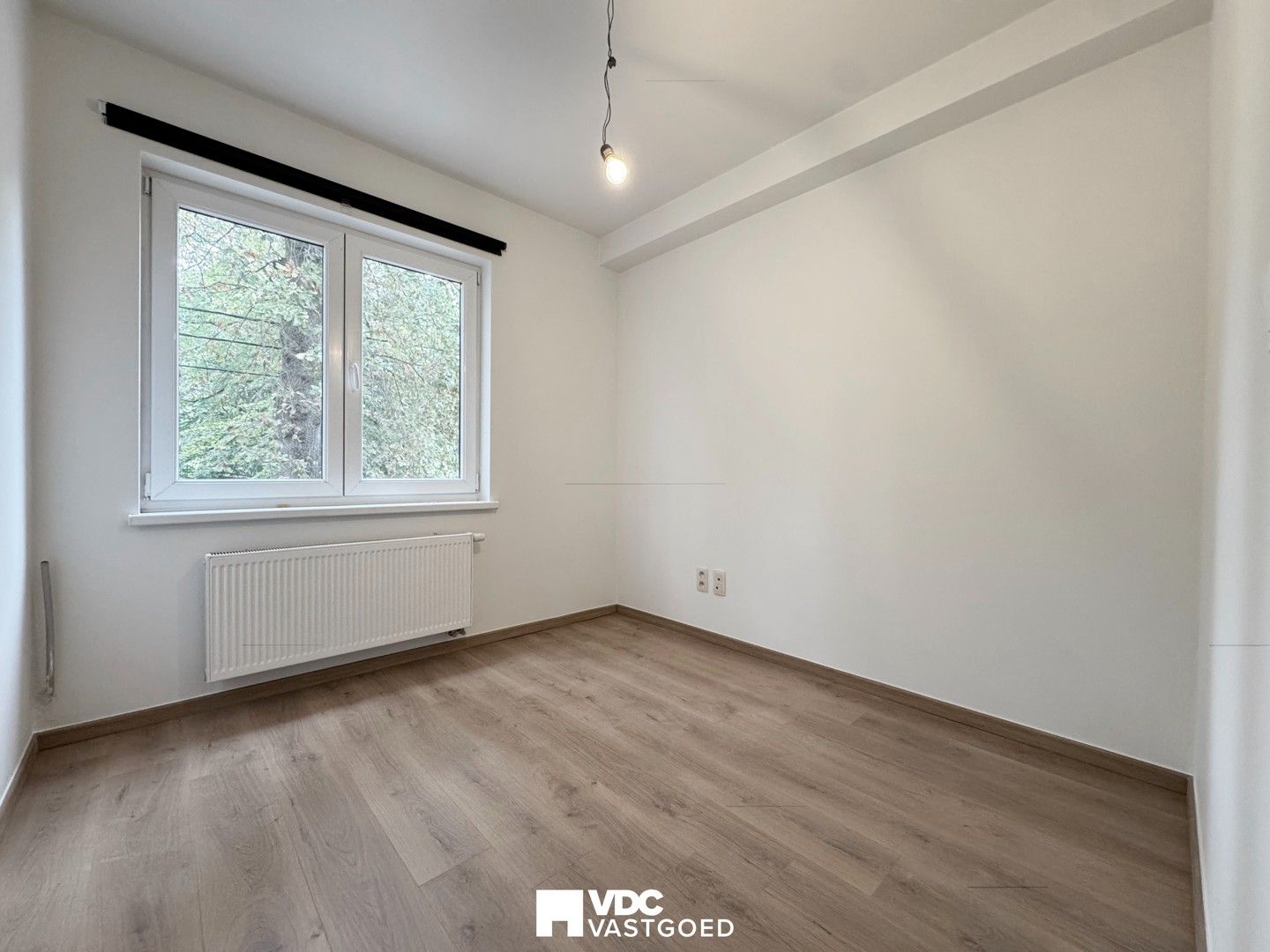 Zeer mooi en ruim duplex-appartement met 4 slaapkamers en groot terras in groene omgeving foto 5