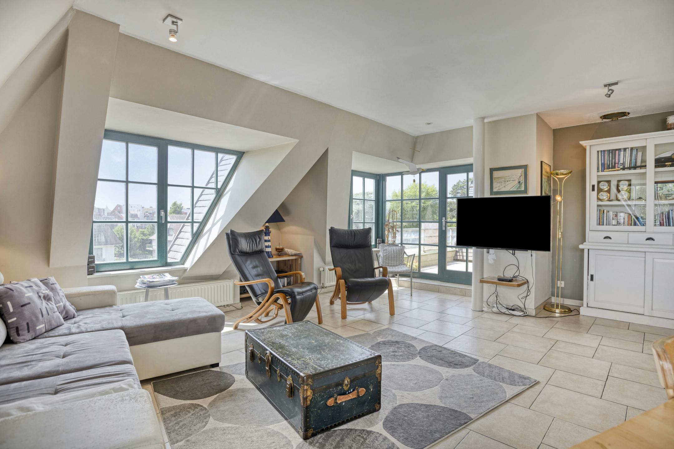 Penthouse met 3 slaapkamers en terras in centrum Koksijde foto 5