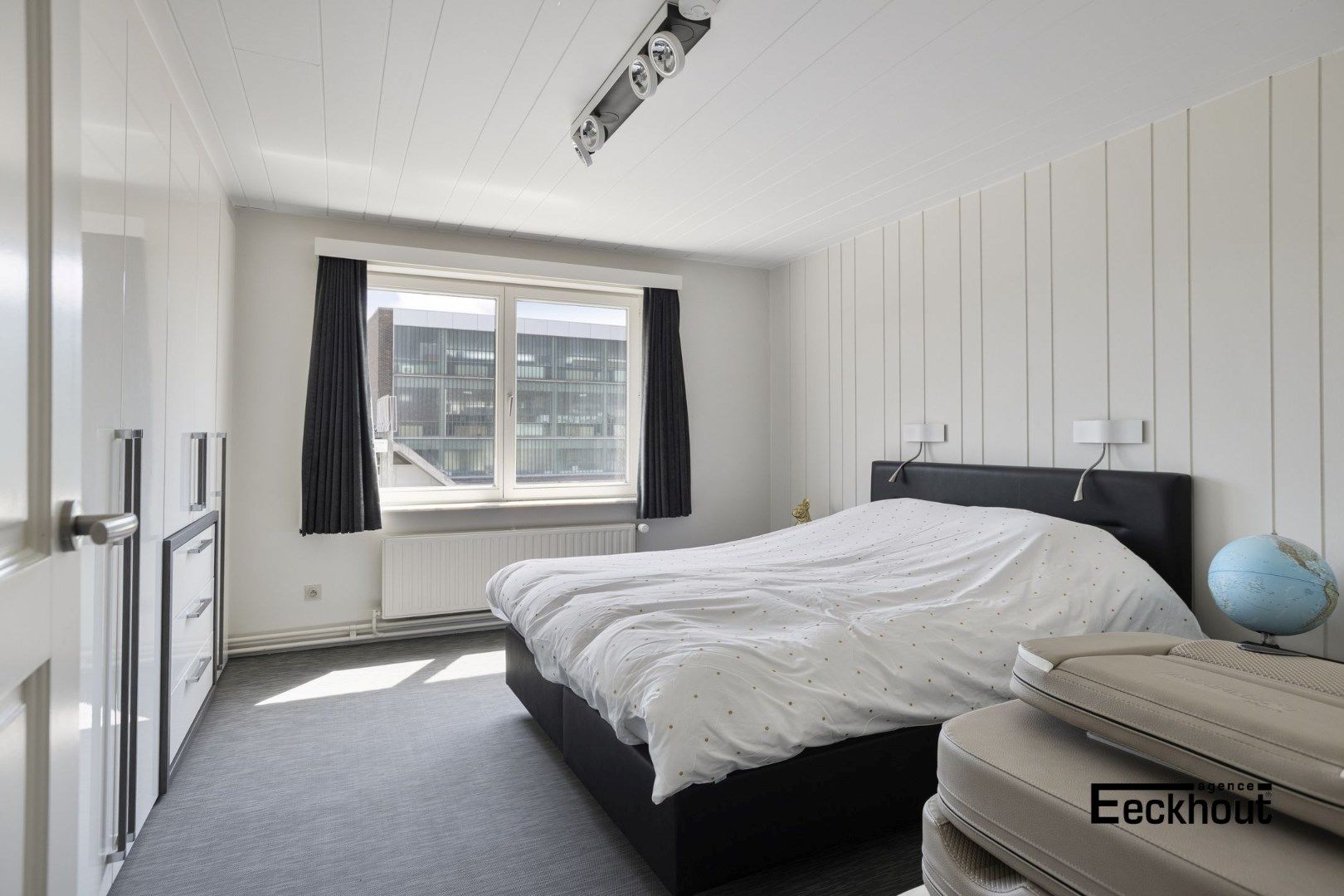 Instapklare villa met garage en aanpalend perceel bouwgrond! foto 15