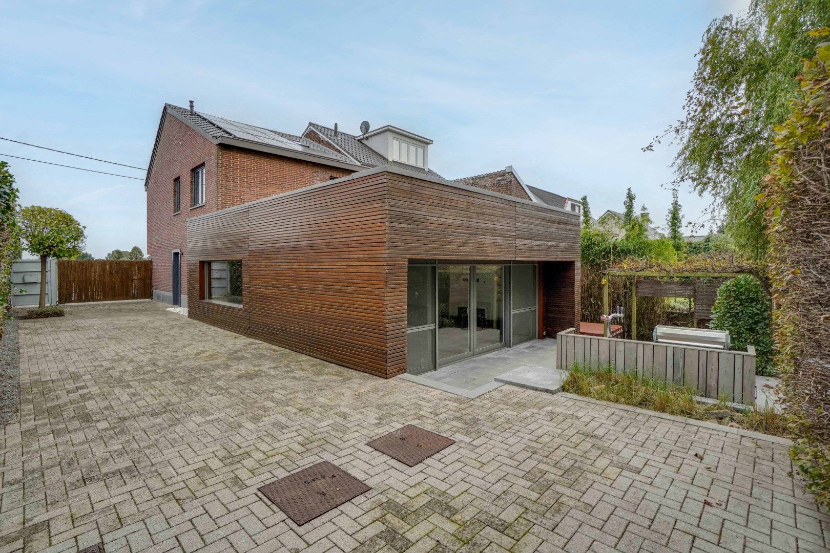 IN OPTIE ! GEZINSWONING MET EEN BEWOONBARE OPP. VAN 198 M² OP EEN MOOI PERCEEL AAN DE MAAS ! foto 25