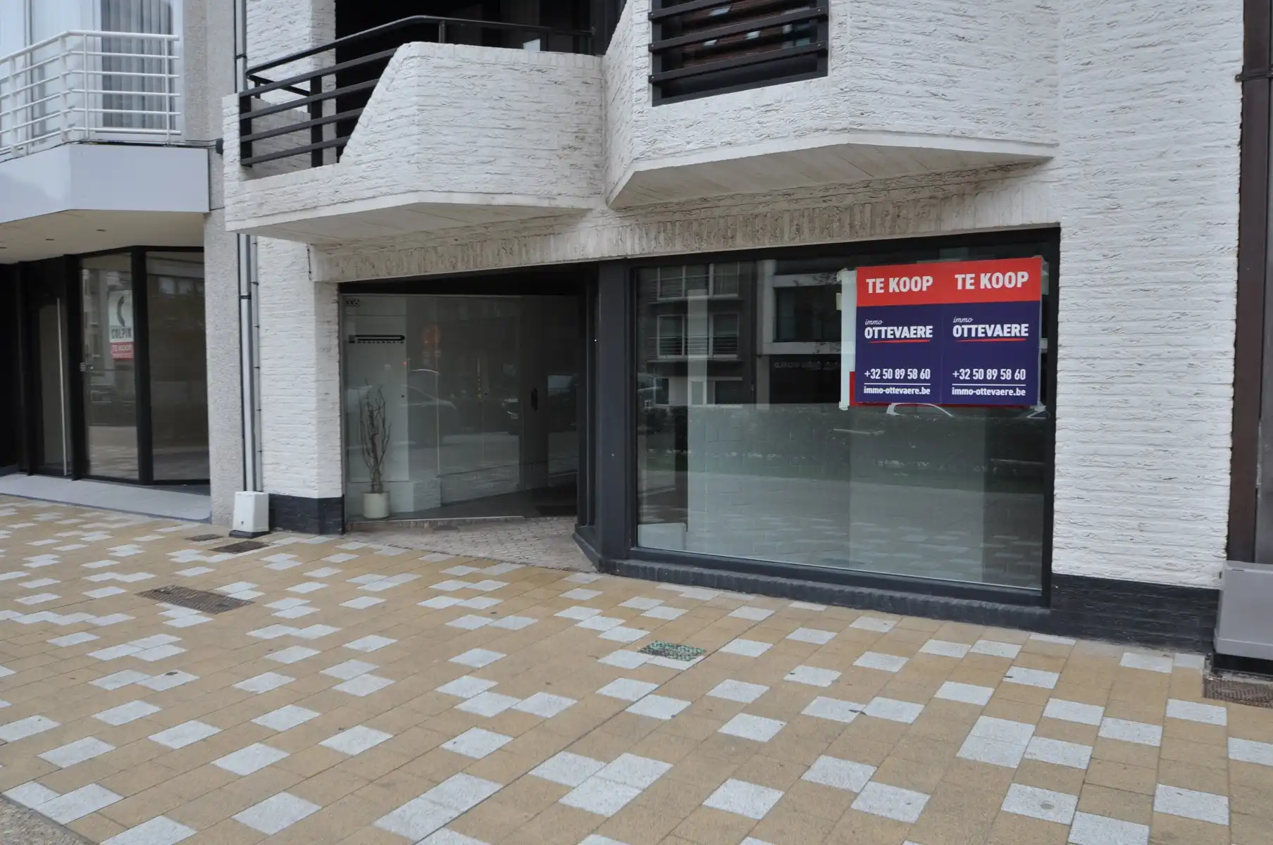 Handelsgelijkvloers te koop – Elizabetlaan, Heist-aan-Zee. foto 2