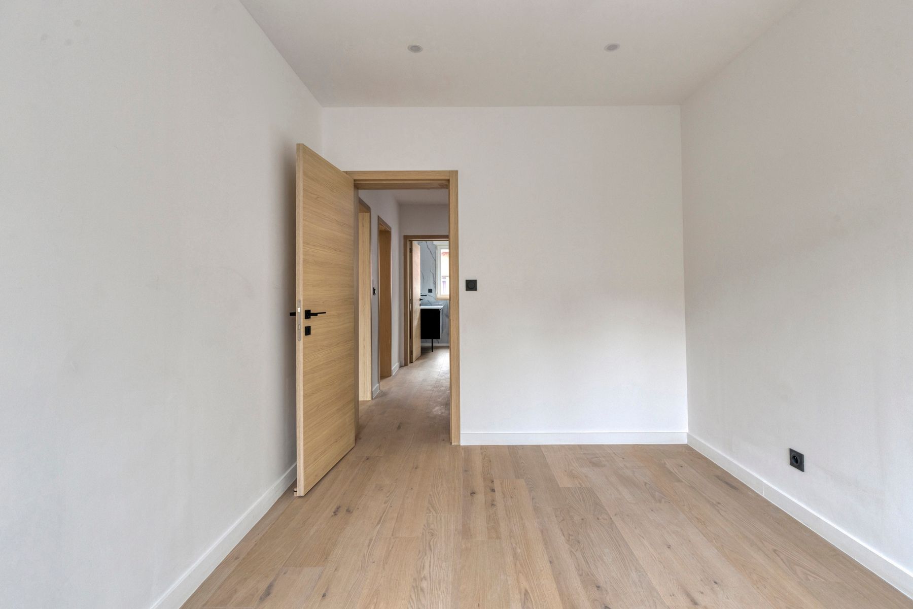 Gerenoveerde (2025) stadswoning met tuin foto 22