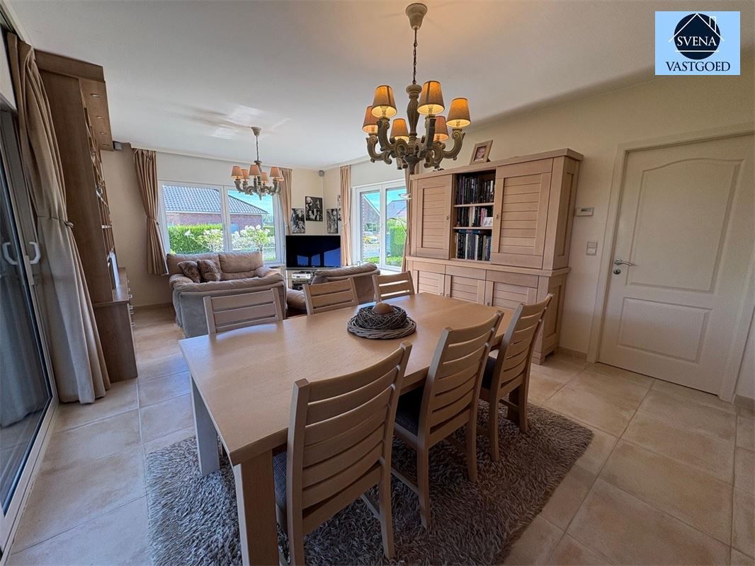 BUNGALOW MET 3 SLAAPKAMERS IN RUSTIGE OMGEVING foto 3