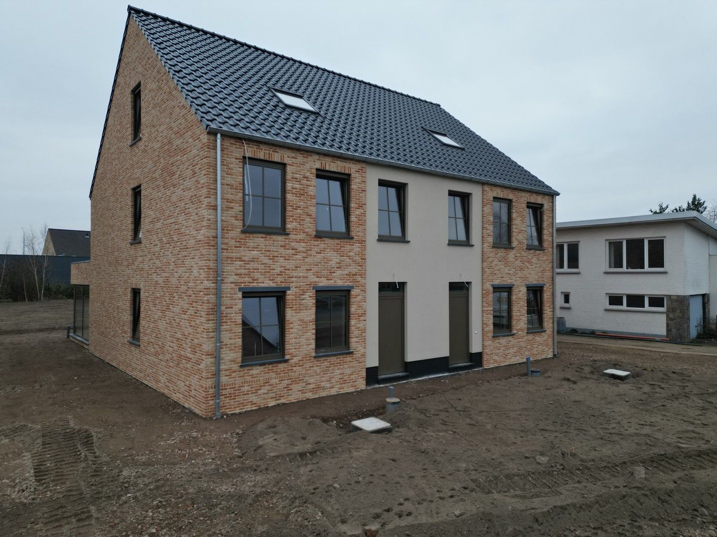 NIEUWBOUW HOB WONING IN ELEN - TE KOOP foto {{pictureIndex}}