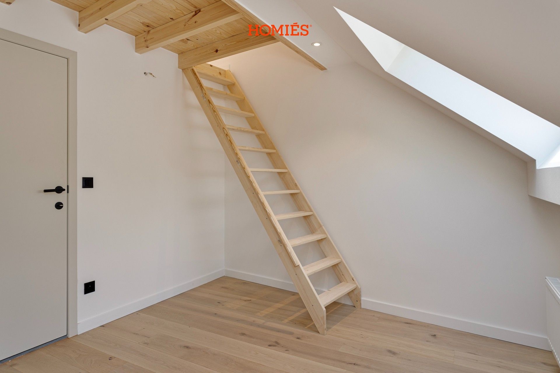 TE KOOP: recent gerenoveerde duplex met hoogwaardige afwerking foto 11