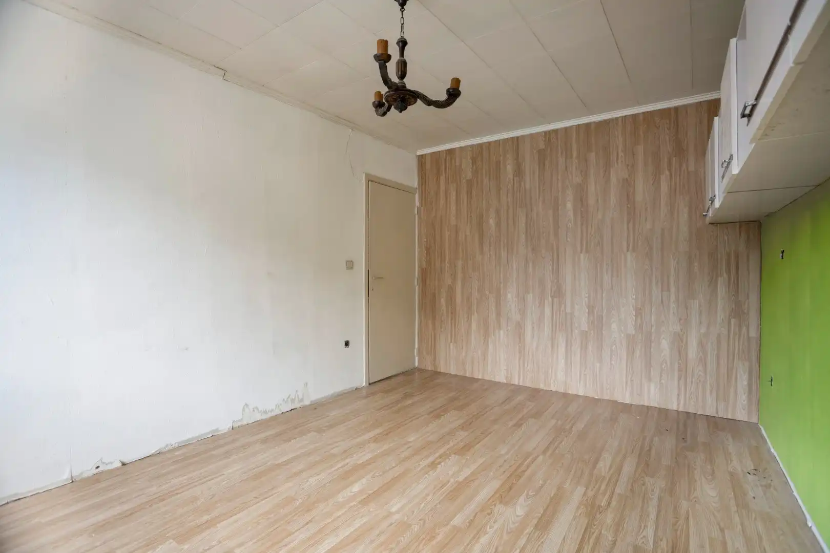 Gebouw met winkel-/kantoorruimte en ruim appartement met dakterras foto 22