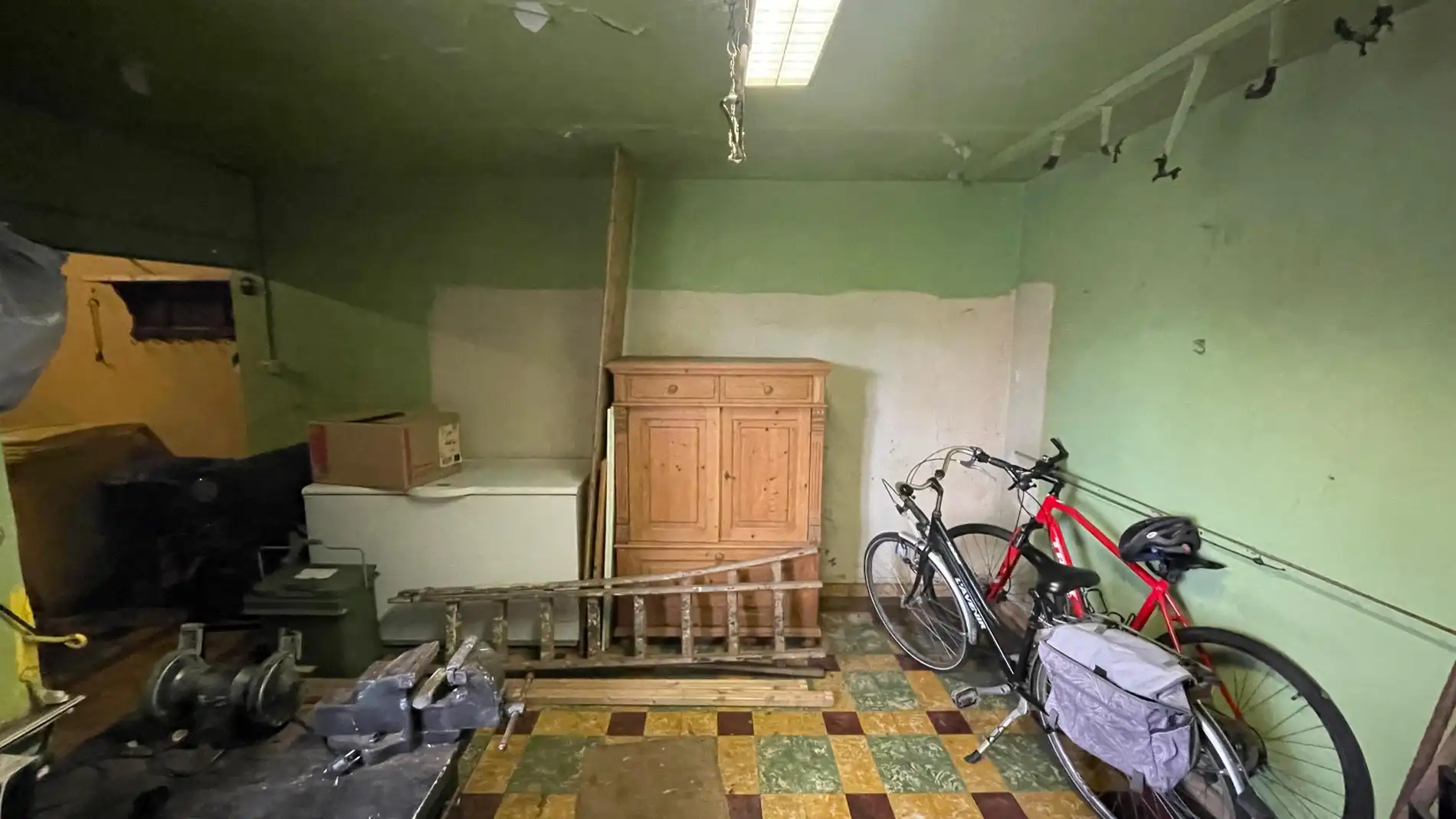 Prachtig renovatieproject - halfopen bebouwing - 2 slpk - grote tuin en garage foto 24