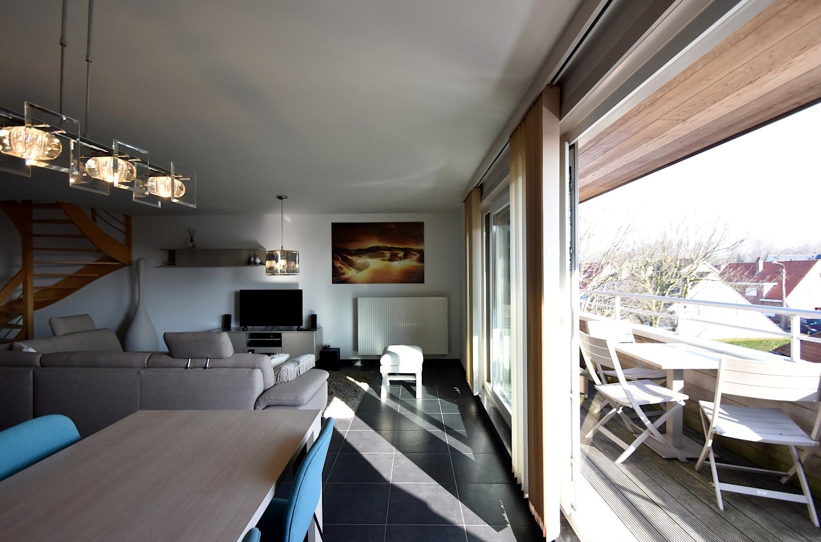 Stijlvol duplexappartement in moderne residentie foto 4