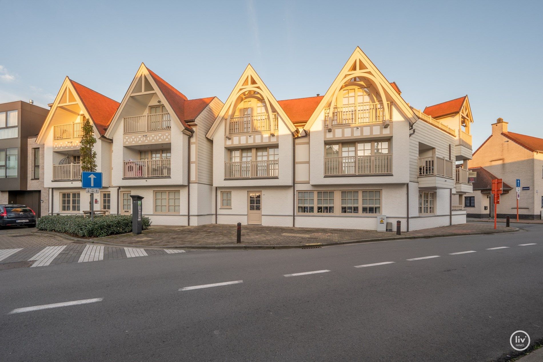 Verzorgd, hedendaags appartement met mooi zuidgericht hoekterras, gelegen in Oud Knokke op wandelafstand van de Groentemarkt te Knokke . foto 4